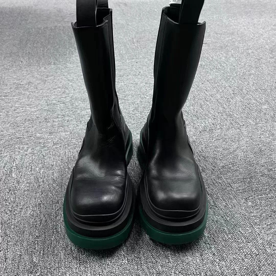 Bottega Veneta Bottega Veneta Black Green Ankle Chelsea Boots Size US 7.5 / IT 37.5 - 2 Thumbnail