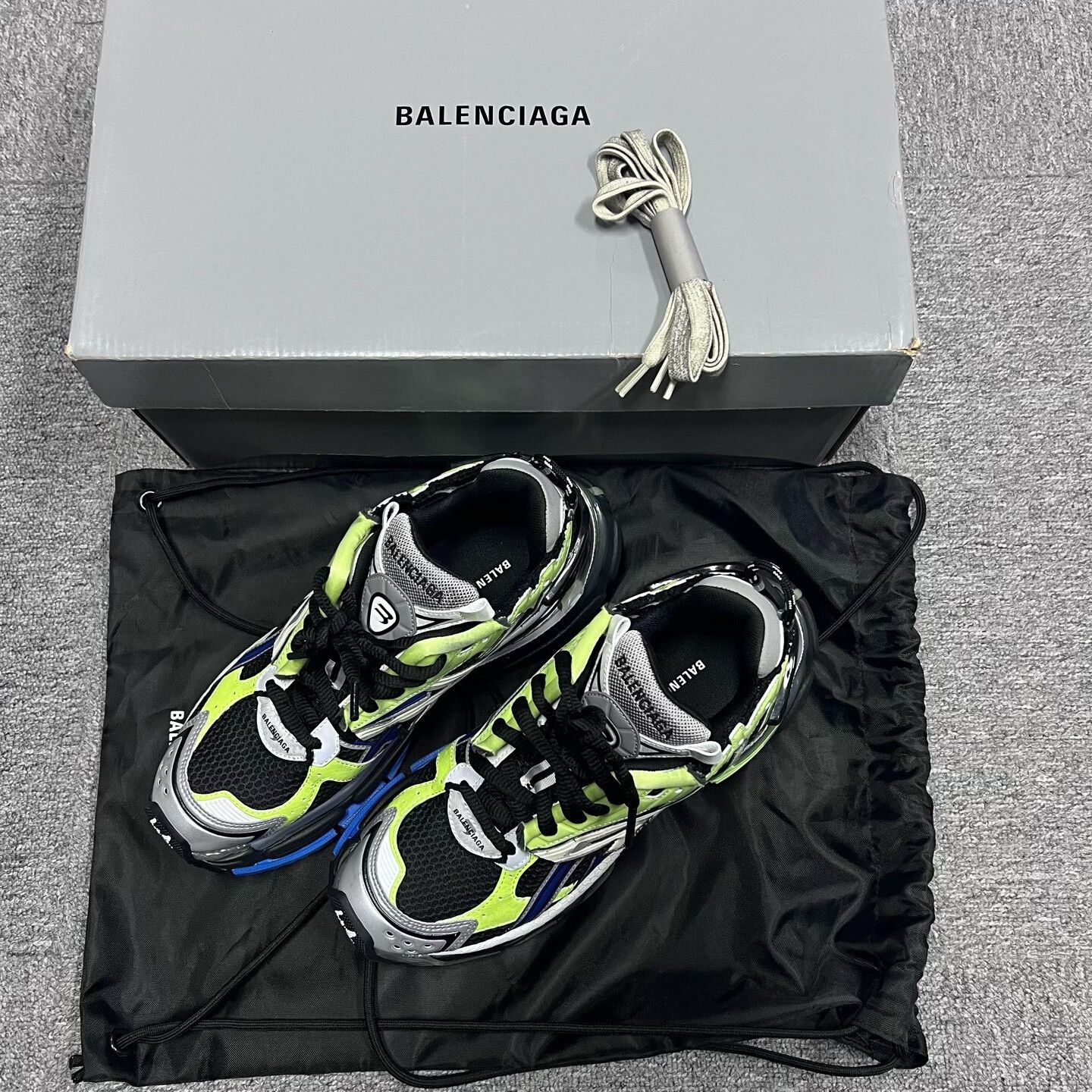 Balenciaga Balenciaga Gray Distressed Low-Top Running Shoes Size US 8 / EU 41 - 2 Thumbnail
