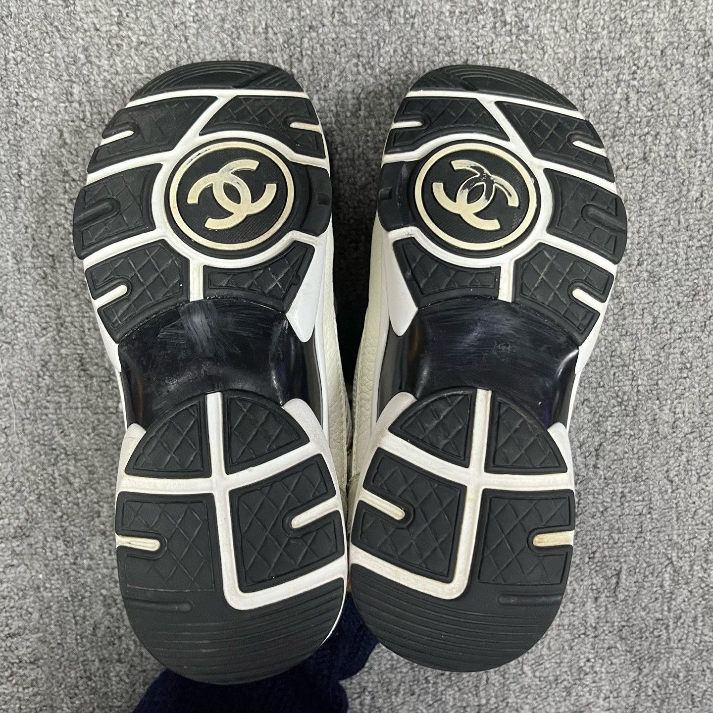 Chanel Chanel Panda Low-Top Running Shoes Size US 4 / IT 34 - 5 Thumbnail