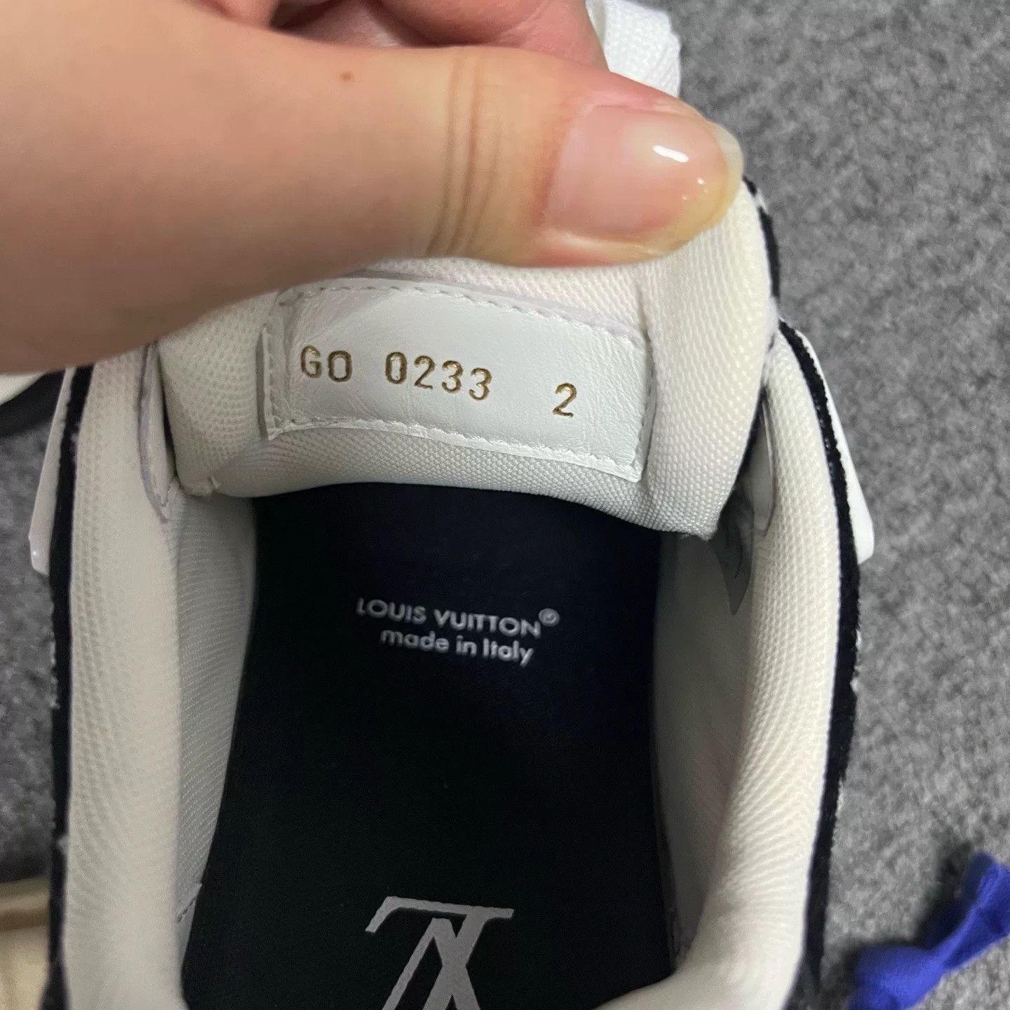 Louis Vuitton Louis Vuitton Black White Low-Top Sneakers Size US 4 / IT 34 - 4 Thumbnail