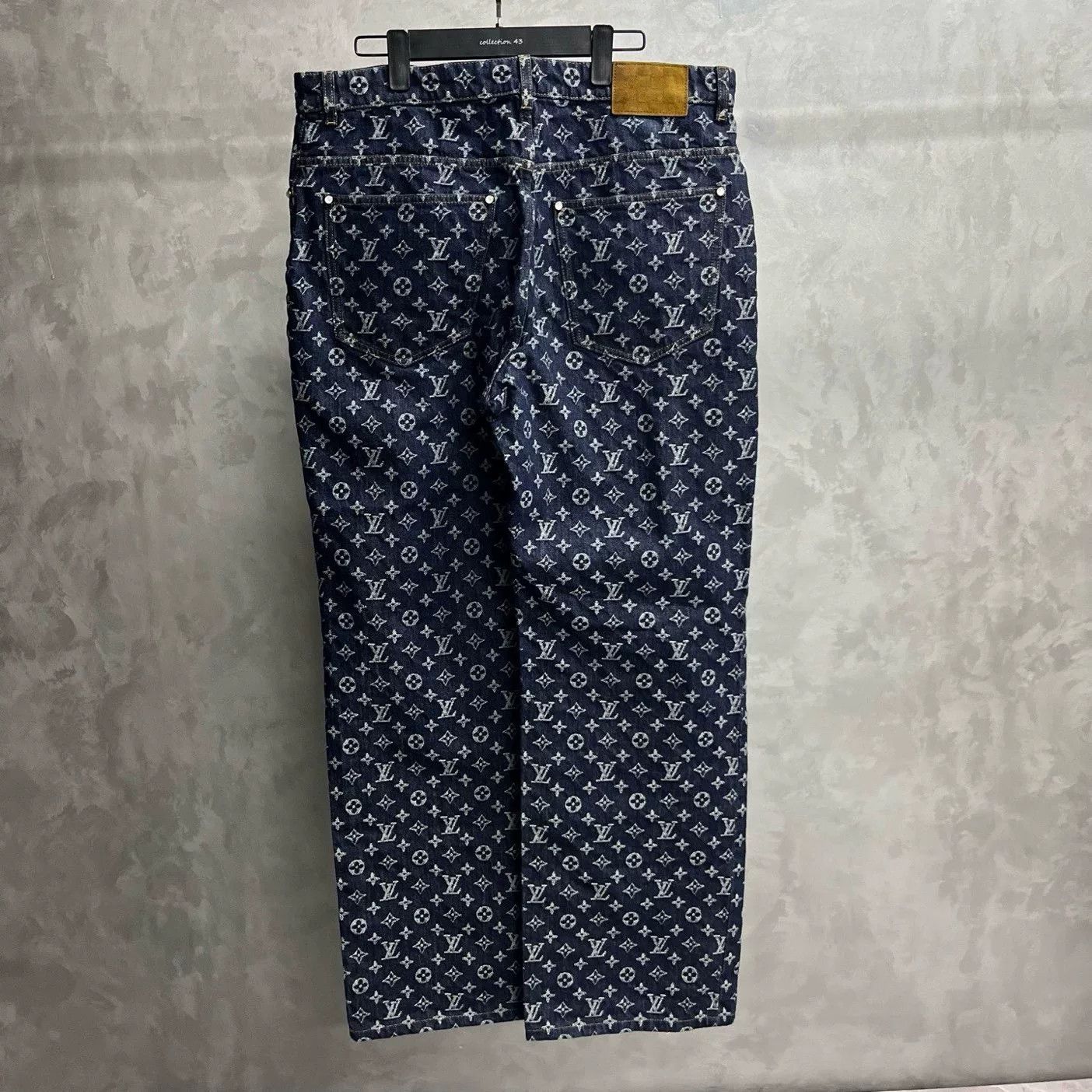 Louis Vuitton Louis Vuitton Black Logo Jacquard Straight Jeans Size US 36 / EU 52 - 2 Thumbnail