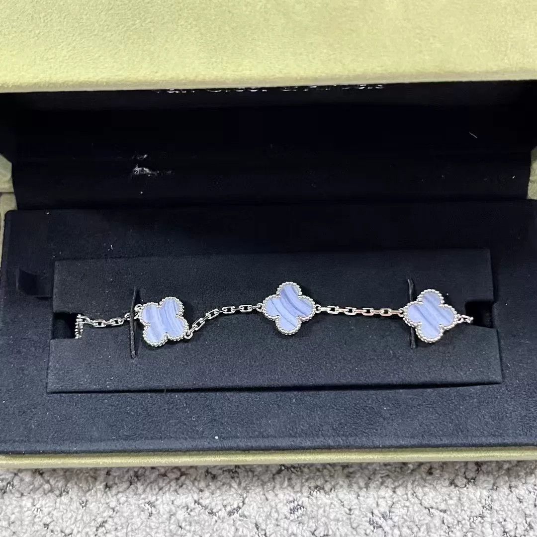 Van Cleef & Arpels Van Cleef Arpels Alhambra Purple Bracelet Size ONE SIZE - 2 Thumbnail