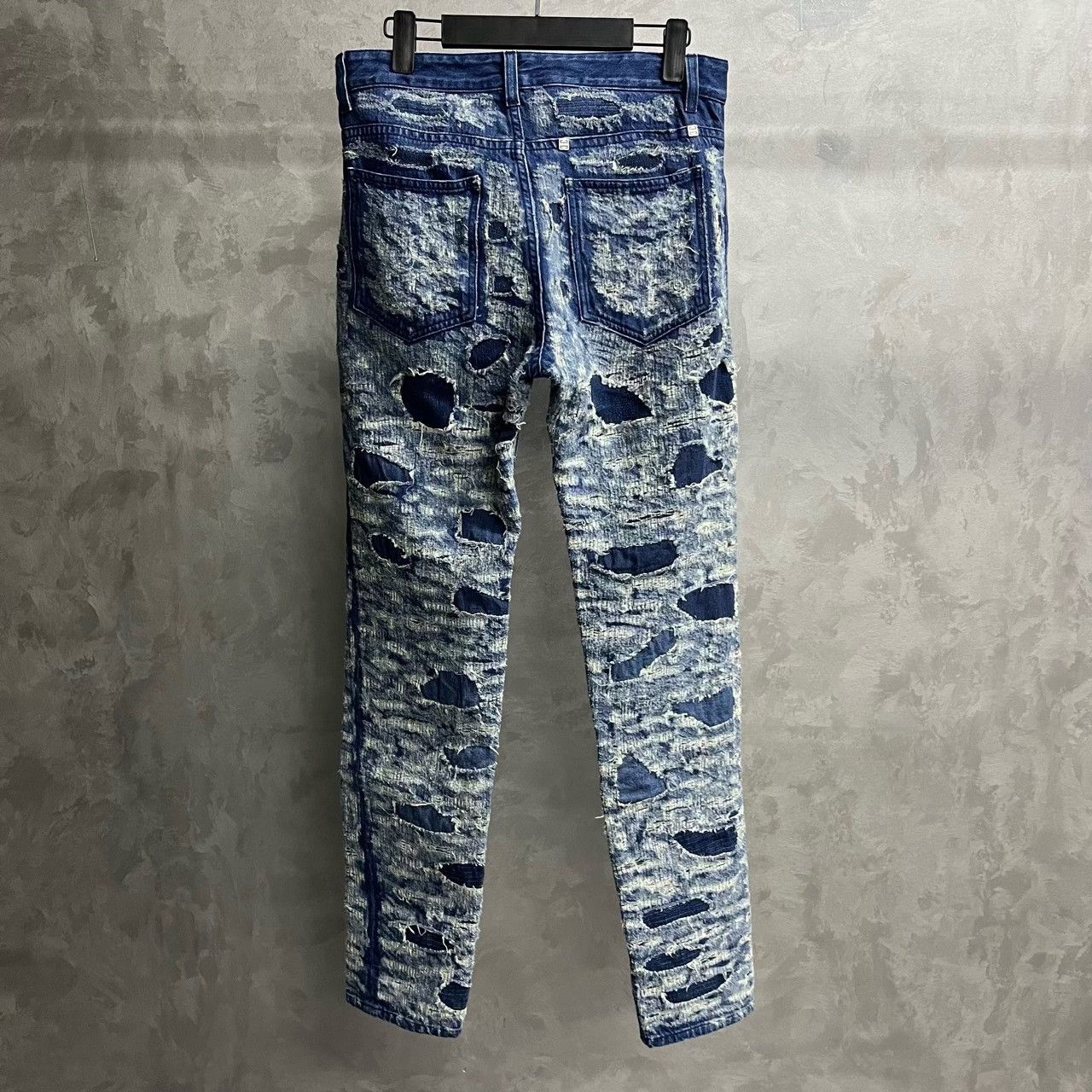 Givenchy Givenchy Medium Blue Slim Distressed Jeans Size US 31 - 2 Thumbnail