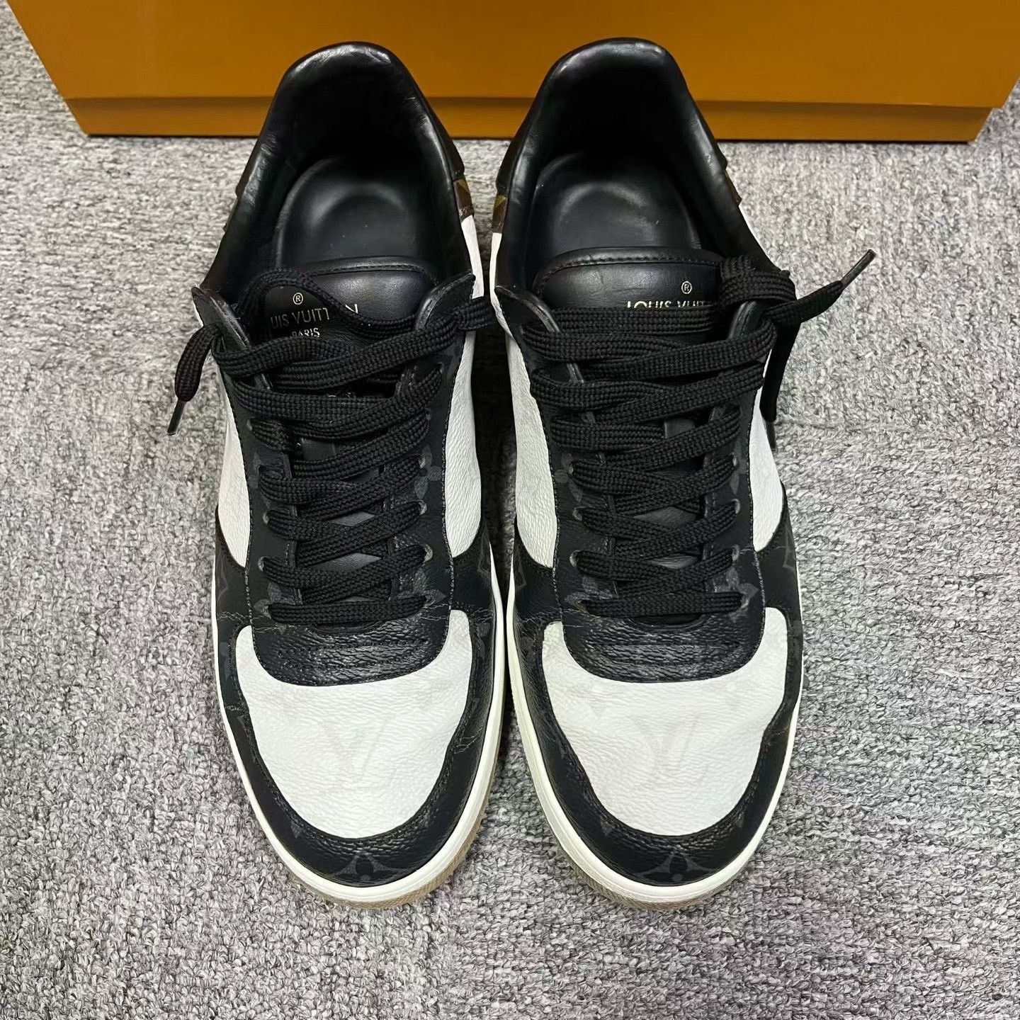 Louis Vuitton Louis Vuitton Canvas Lace-Up Low-Top Sneakers Size US 6.5 / EU 39-40 - 2 Thumbnail