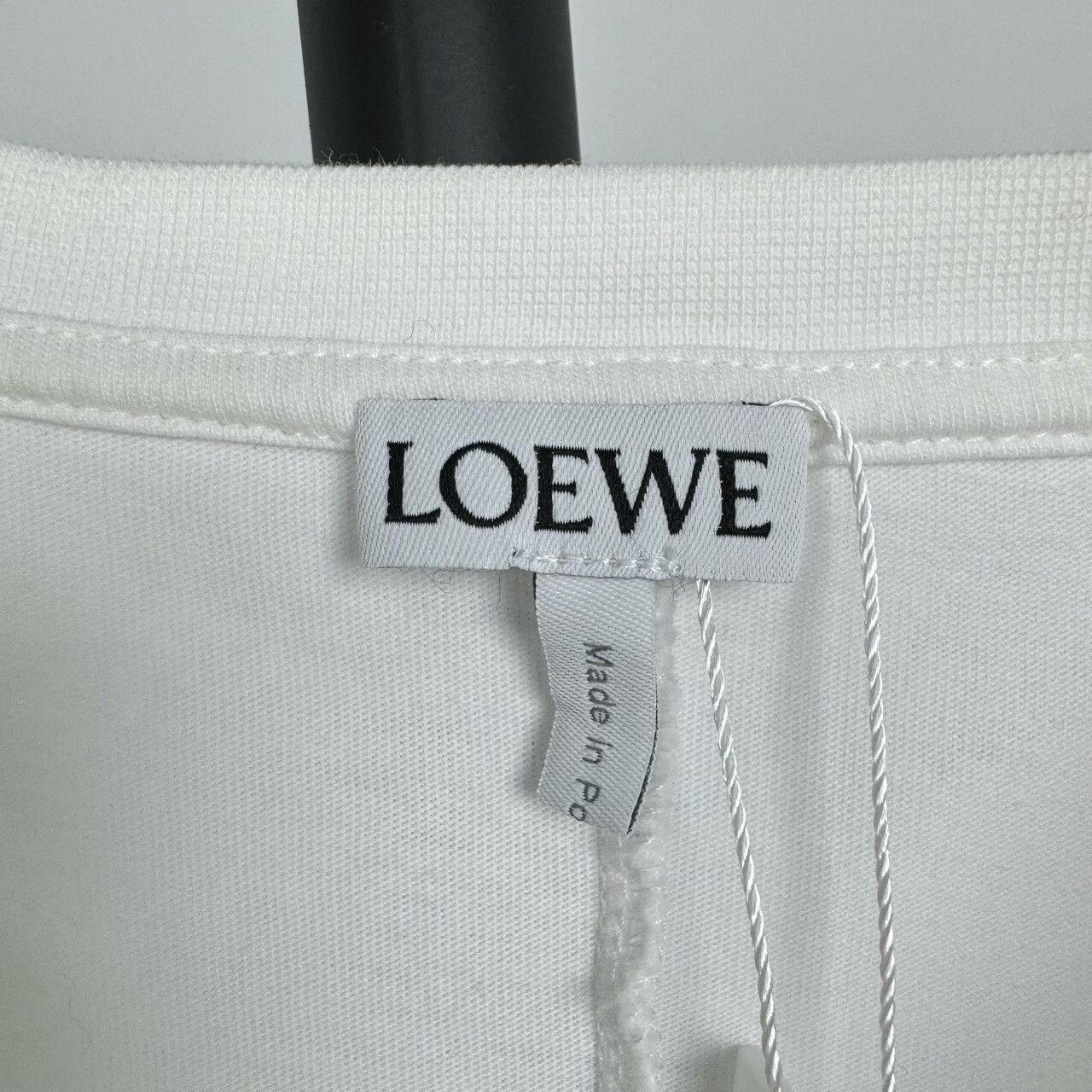 Loewe Loewe Embroidered White T-Shirt M Women Size M / US 6-8 / IT 42-44 - 3 Thumbnail