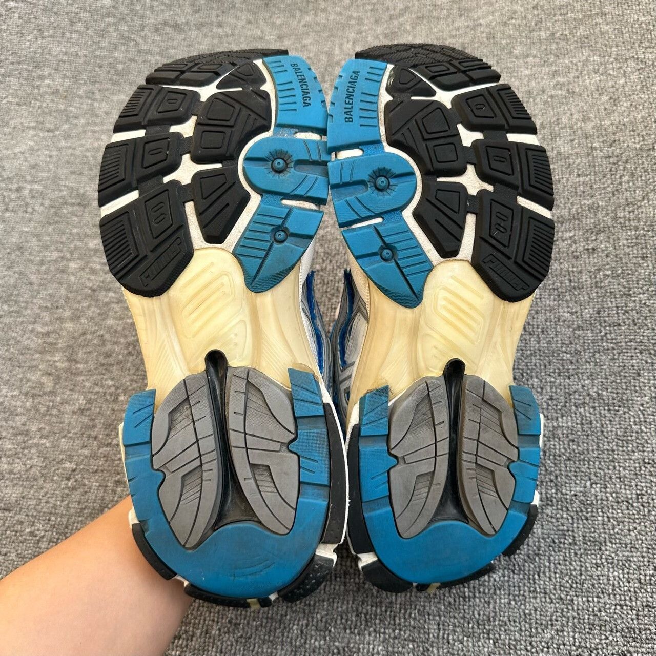 Balenciaga Balenciaga Running Blue Lowtop Sneakers 6.5 Men Size US 6.5 / EU 39-40 - 8 Thumbnail