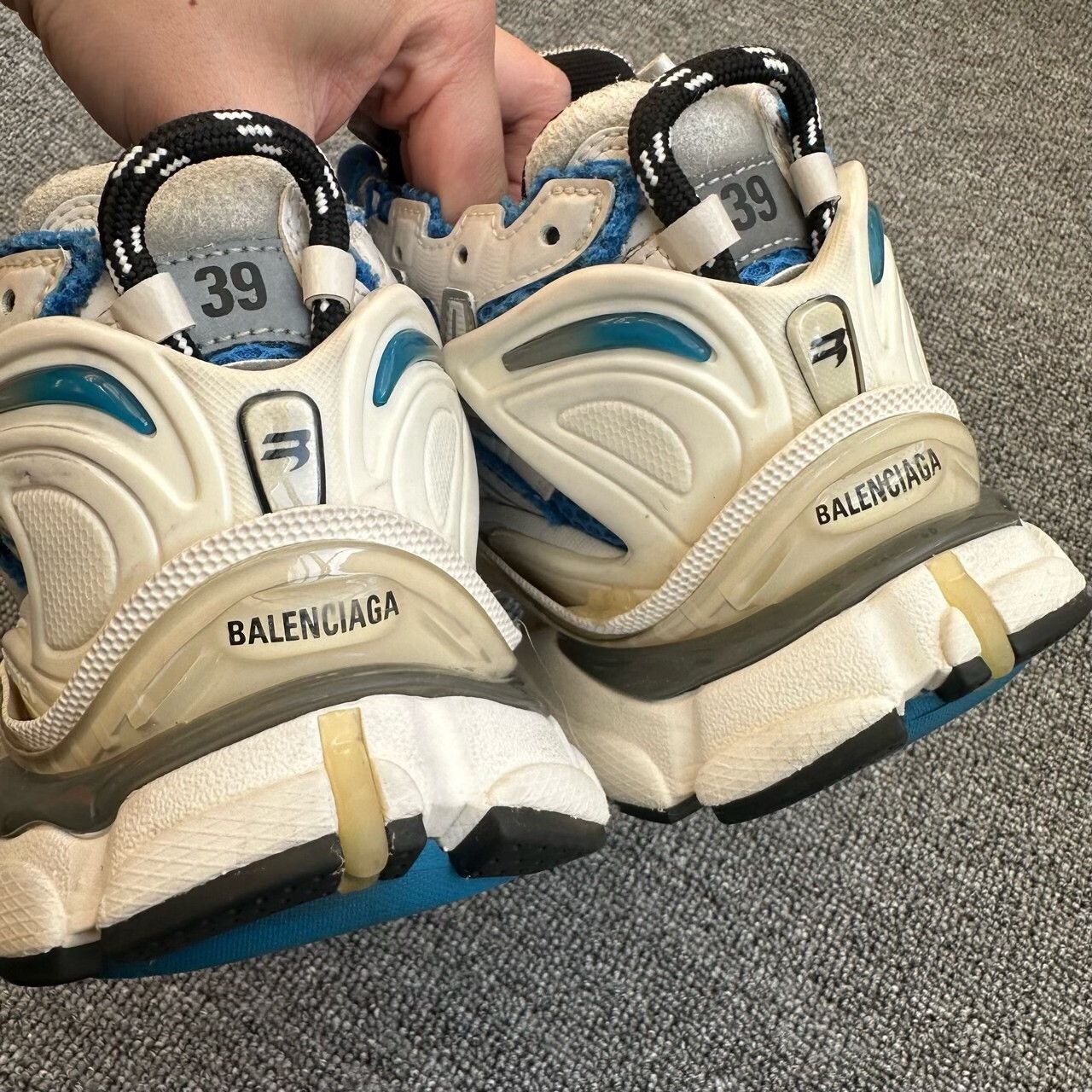 Balenciaga Balenciaga Running Blue Lowtop Sneakers 6.5 Men Size US 6.5 / EU 39-40 - 6 Thumbnail