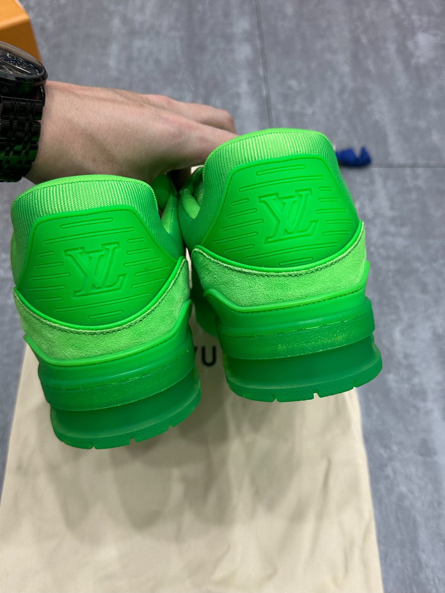 Louis Vuitton Louis Vuitton Training Green Lowtop Sneakers 10 Men Size US 10 / EU 43 - 6 Thumbnail