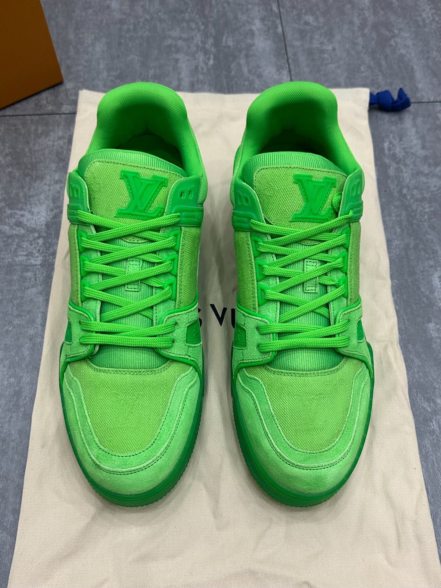 Louis Vuitton Louis Vuitton Training Green Lowtop Sneakers 10 Men Size US 10 / EU 43 - 2 Thumbnail