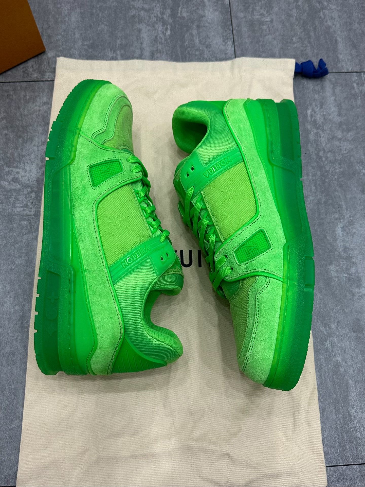 Louis Vuitton Louis Vuitton Training Green Lowtop Sneakers 10 Men Size US 10 / EU 43 - 4 Thumbnail