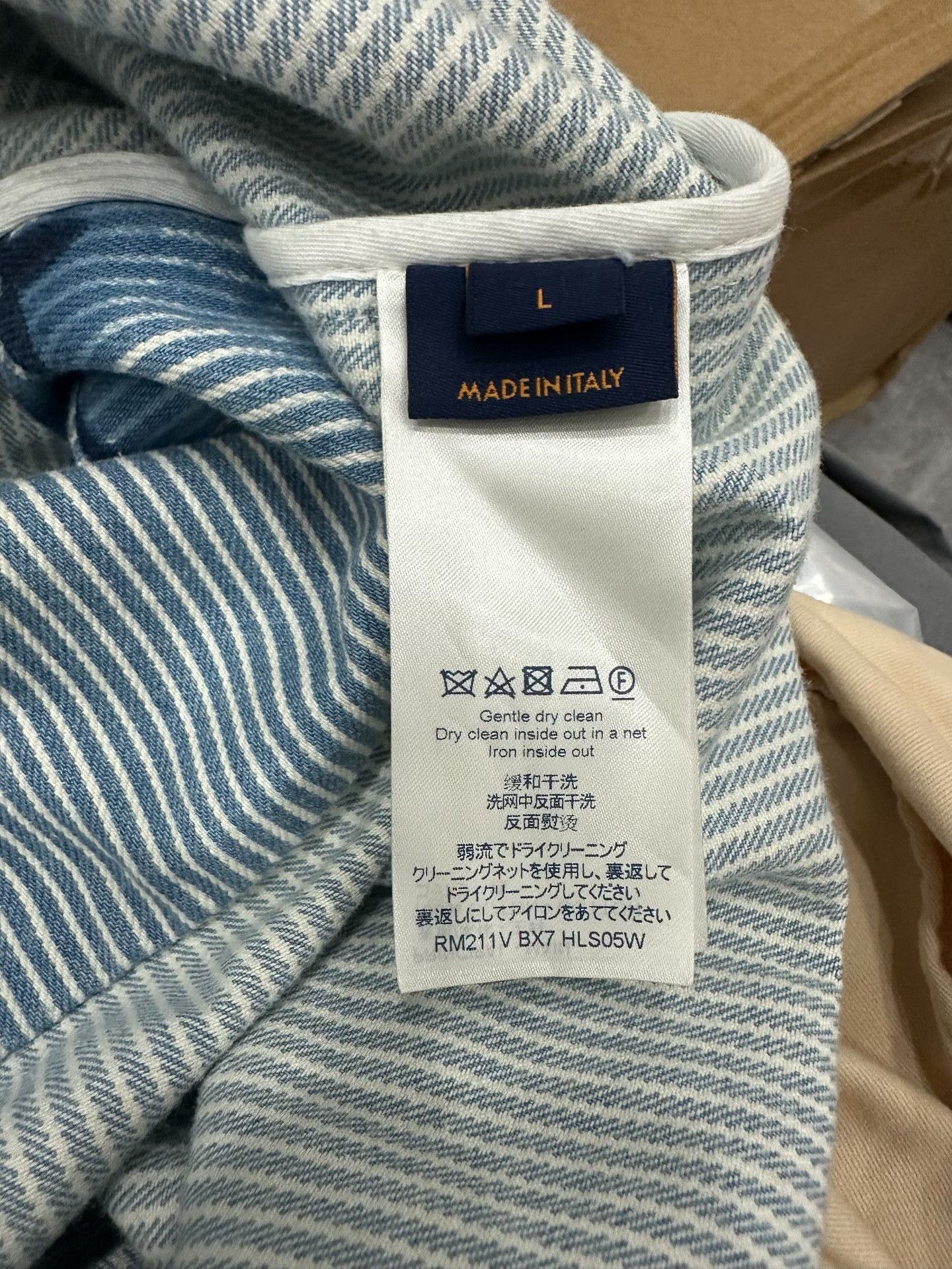 Louis Vuitton Louis Vuitton Collab Shirt l Men Size US L / EU 52-54 / 3 - 5 Thumbnail