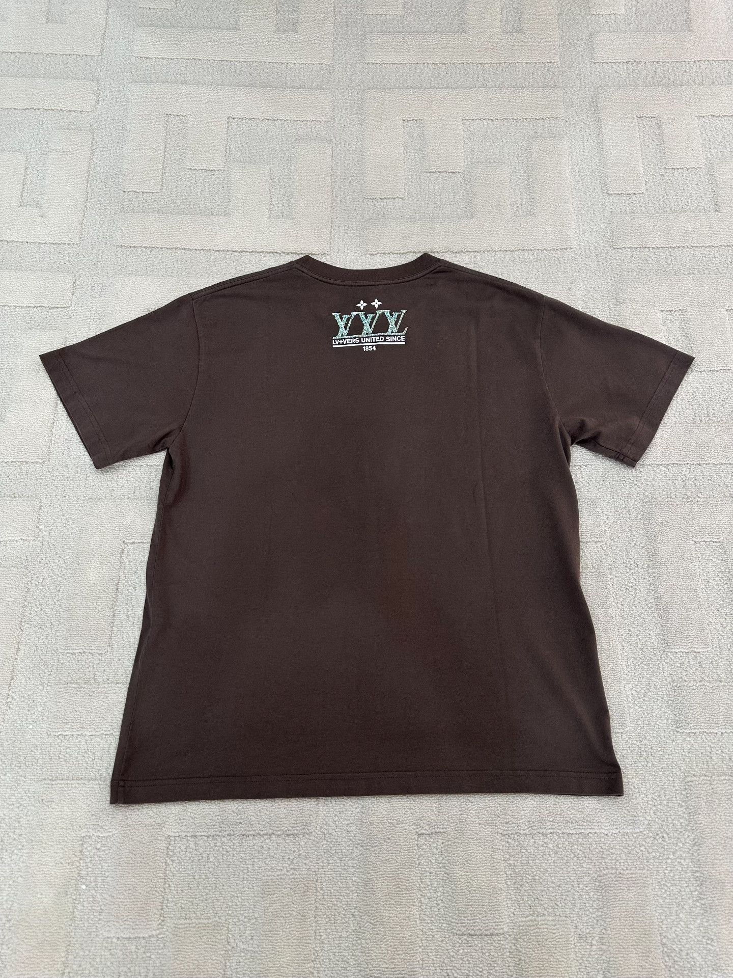 Louis Vuitton Louis Vuitton Collab Printed T-Shirt m Men Size US M / EU 48-50 / 2 - 2 Thumbnail