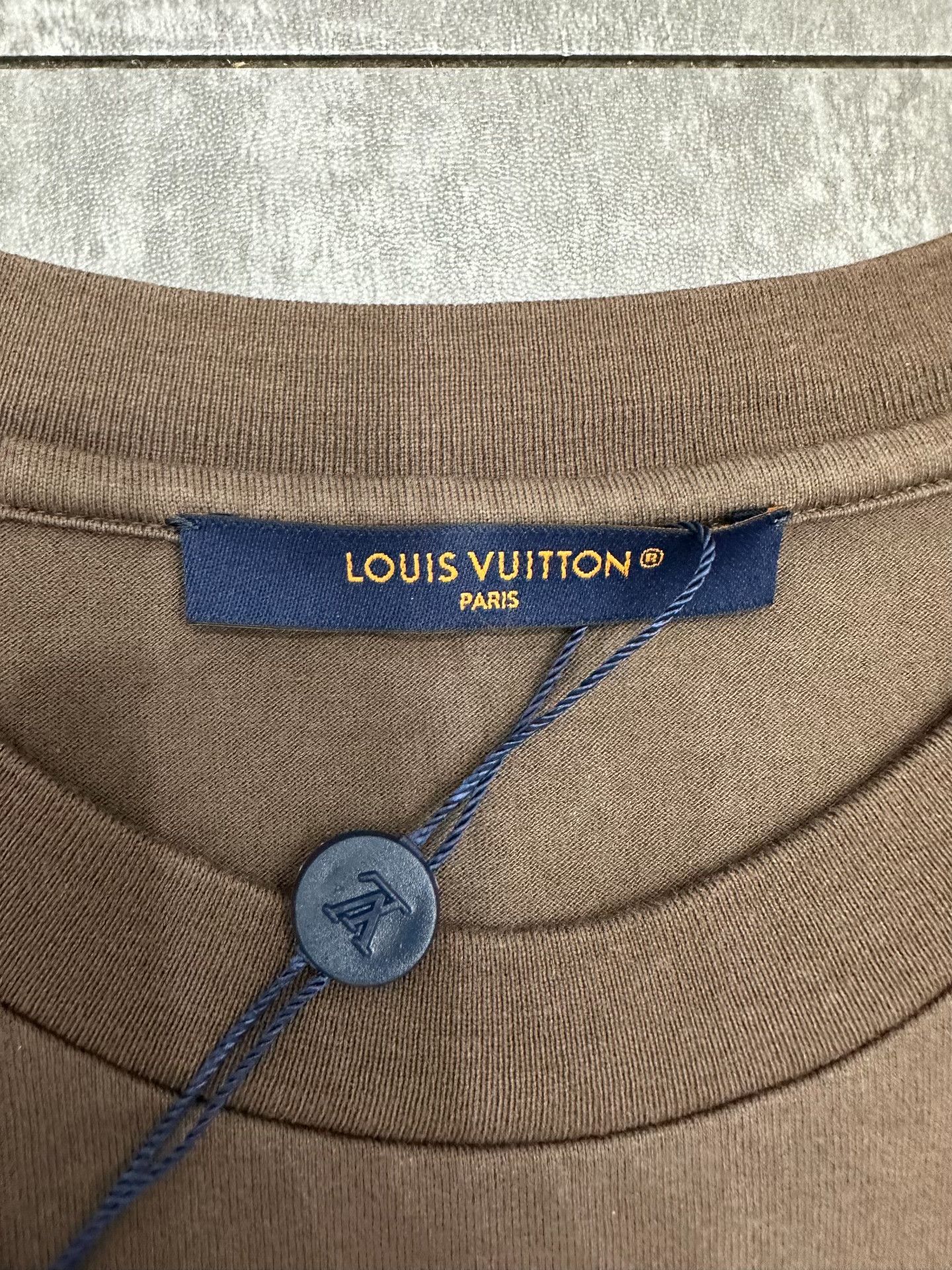Louis Vuitton Louis Vuitton Collab Brown T-Shirt l Men Size US L / EU 52-54 / 3 - 4 Thumbnail