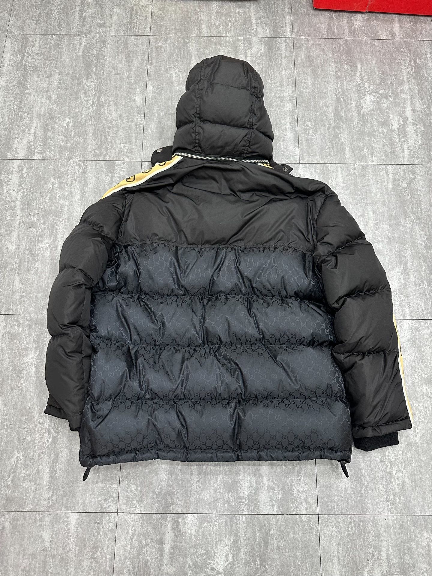 Gucci Gucci Down Black Heavy Coat xxl Men Size US XXL / EU 58 / 5 - 2 Thumbnail
