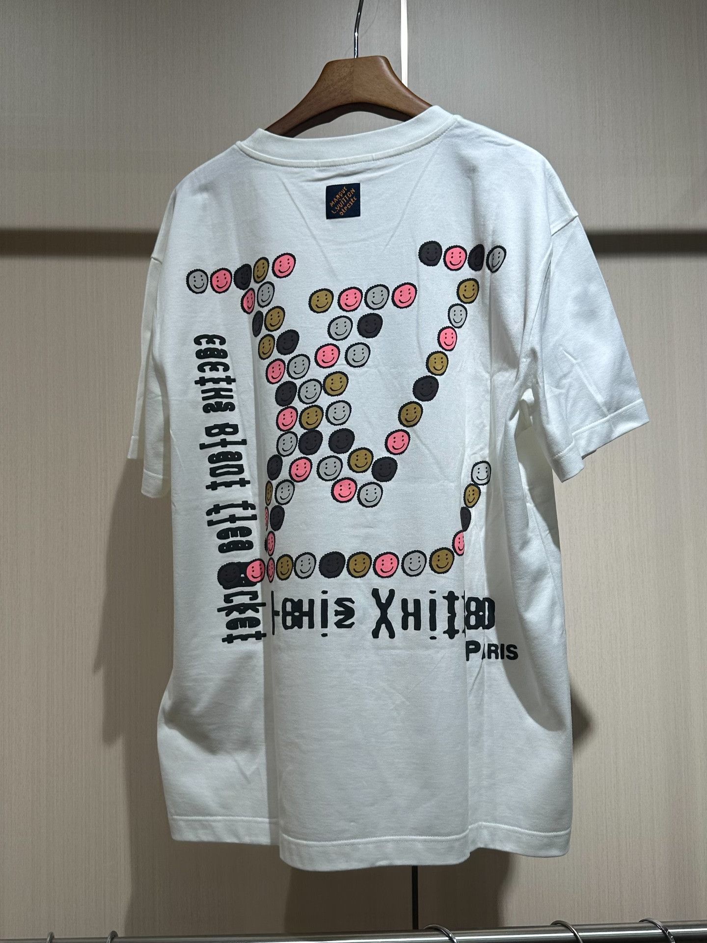 Louis Vuitton Louis Vuitton Collab Printed White T-Shirt m Men Size US M / EU 48-50 / 2 - 2 Thumbnail