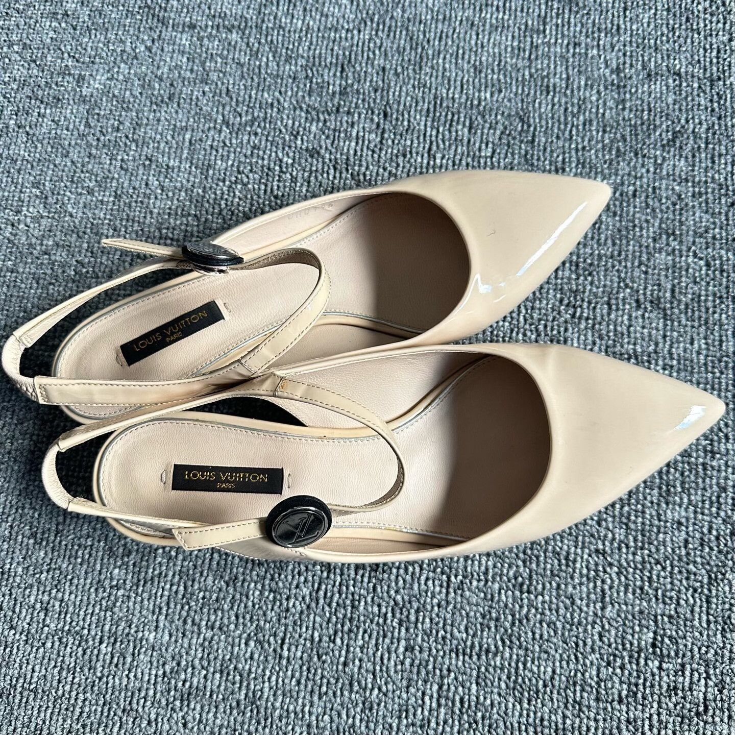 Louis Vuitton Louis Vuitton Clear Lowtop Sneakers 37 Women Size US 6.5 / IT 36.5 - 4 Thumbnail