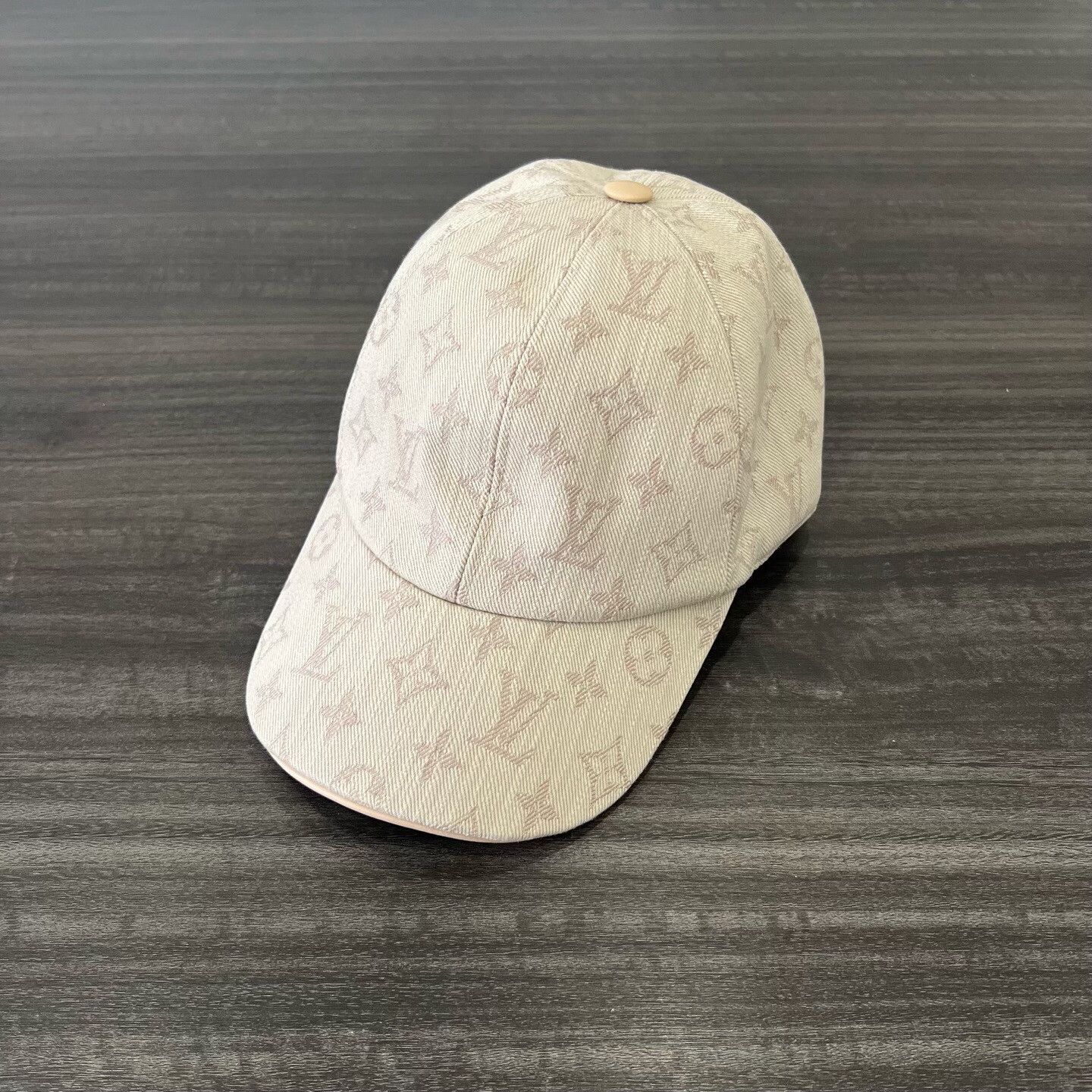 Louis Vuitton Louis Vuitton Beige Hat one size Men Size ONE SIZE - 2 Thumbnail