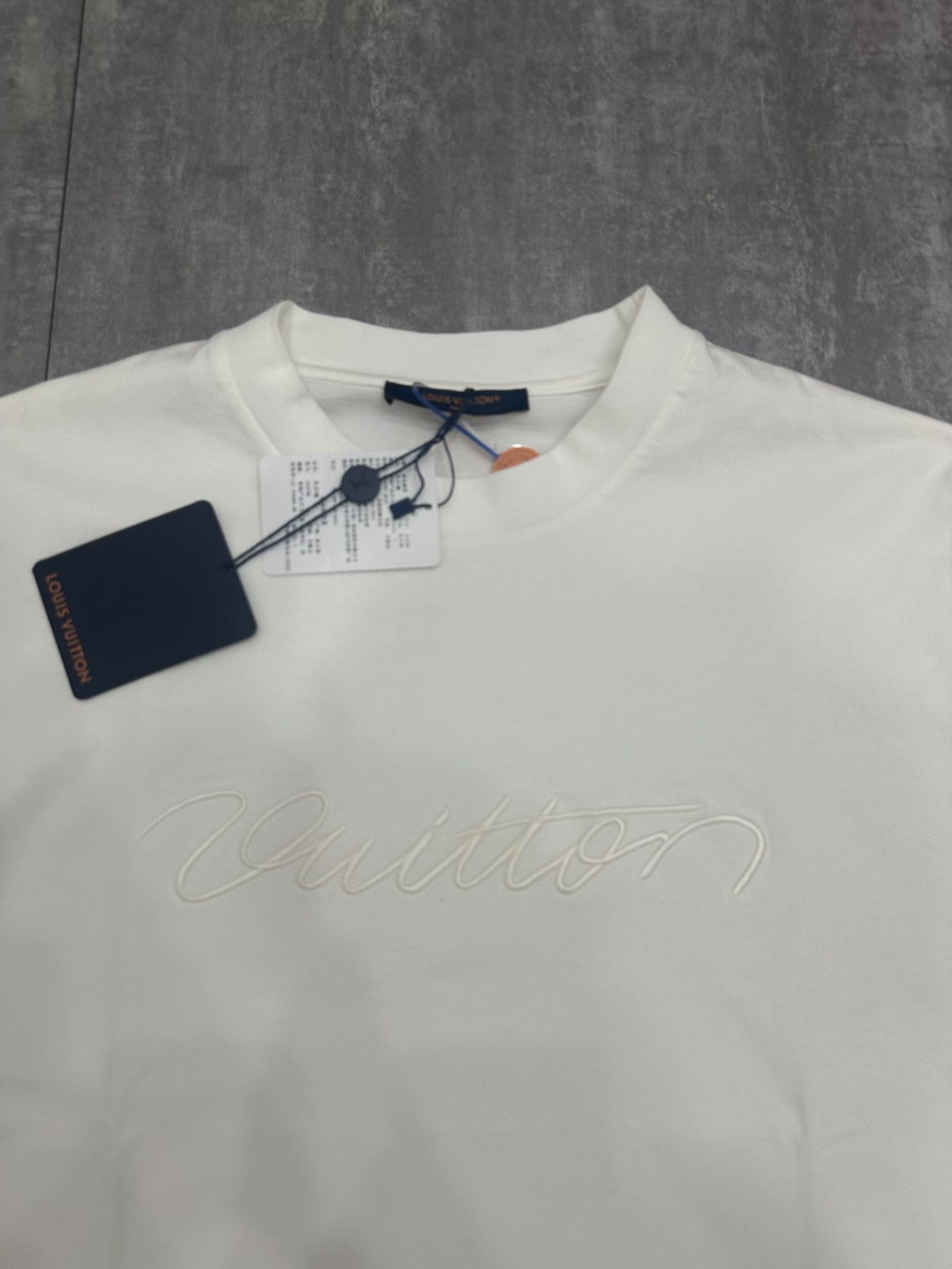 Louis Vuitton Louis Vuitton Embroidered White T-Shirt xl Men Size US XL / EU 56 / 4 - 3 Thumbnail