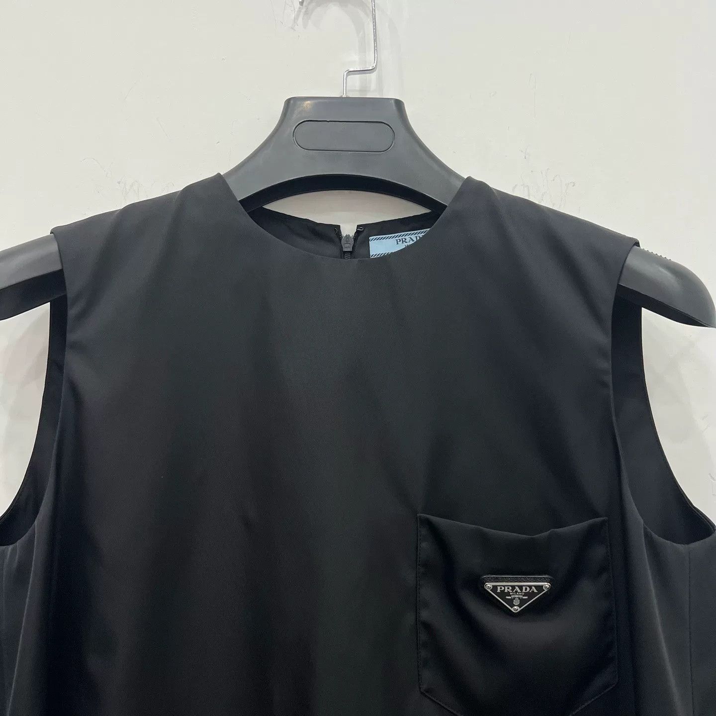 Prada Prada Pink T-Shirt M Women Size M / US 6-8 / IT 42-44 - 3 Thumbnail