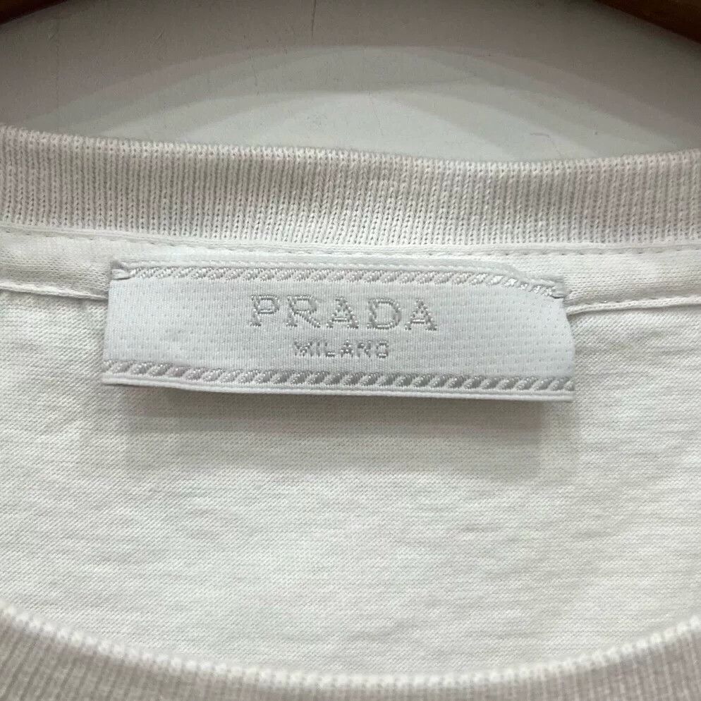 Prada Prada Embroidered White T-Shirt xl Men Size US XL / EU 56 / 4 - 4 Thumbnail