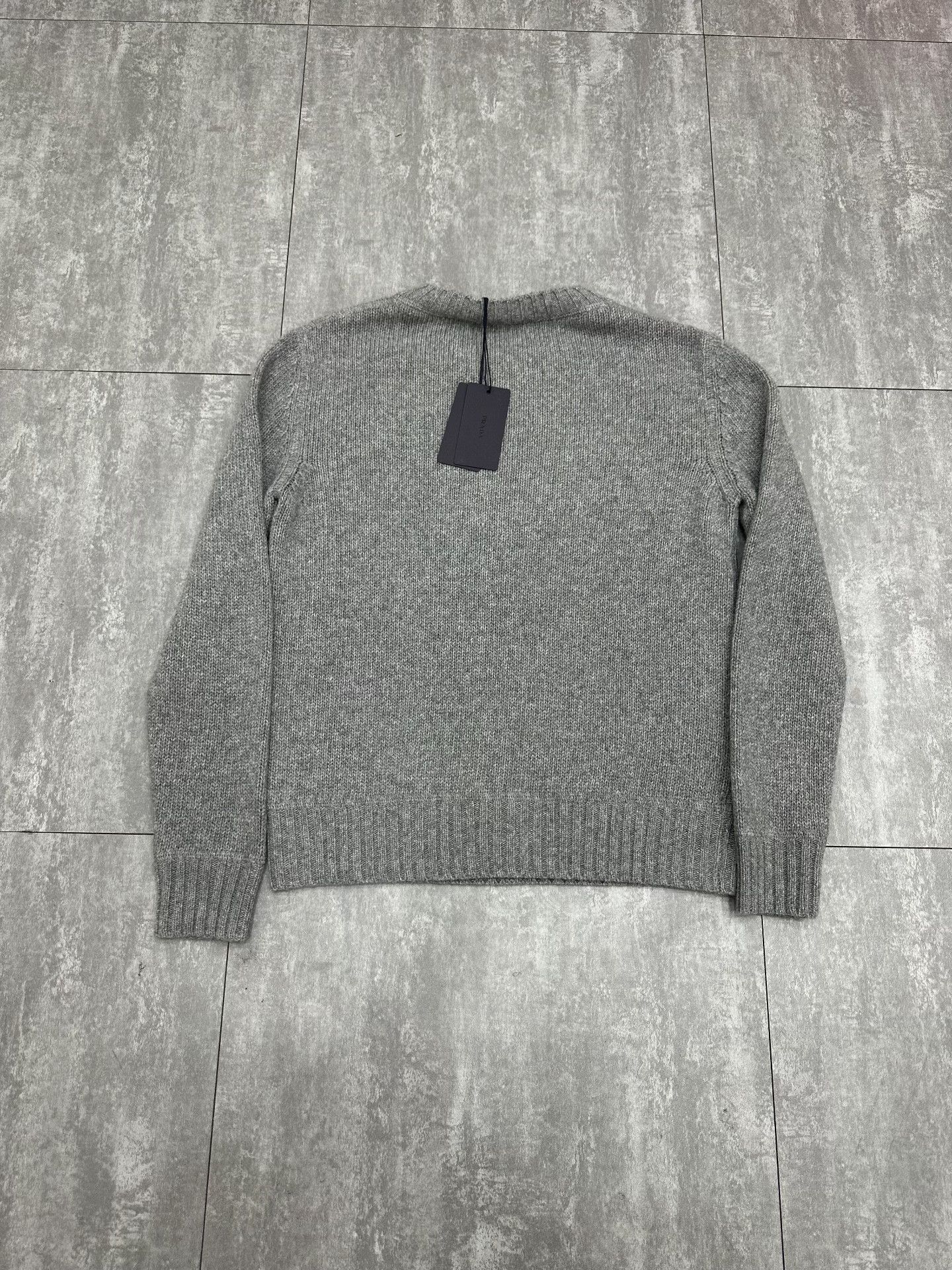 Prada Prada Gray Sweater S Women Size S / US 4 / IT 40 - 2 Thumbnail