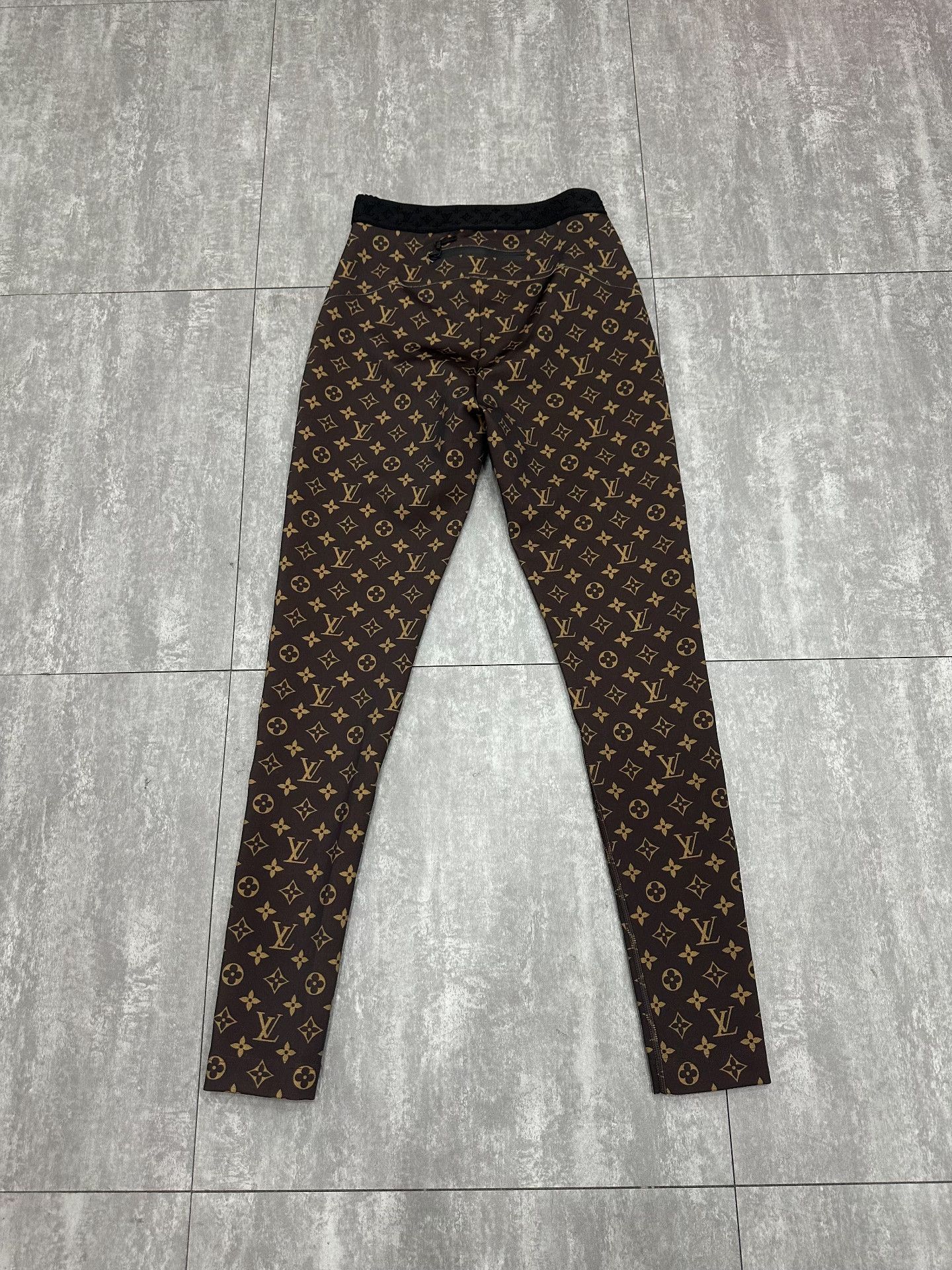 Louis Vuitton Louis Vuitton High-Waist Pants 36 Women Size 36" / US 14 / IT 50 - 2 Thumbnail