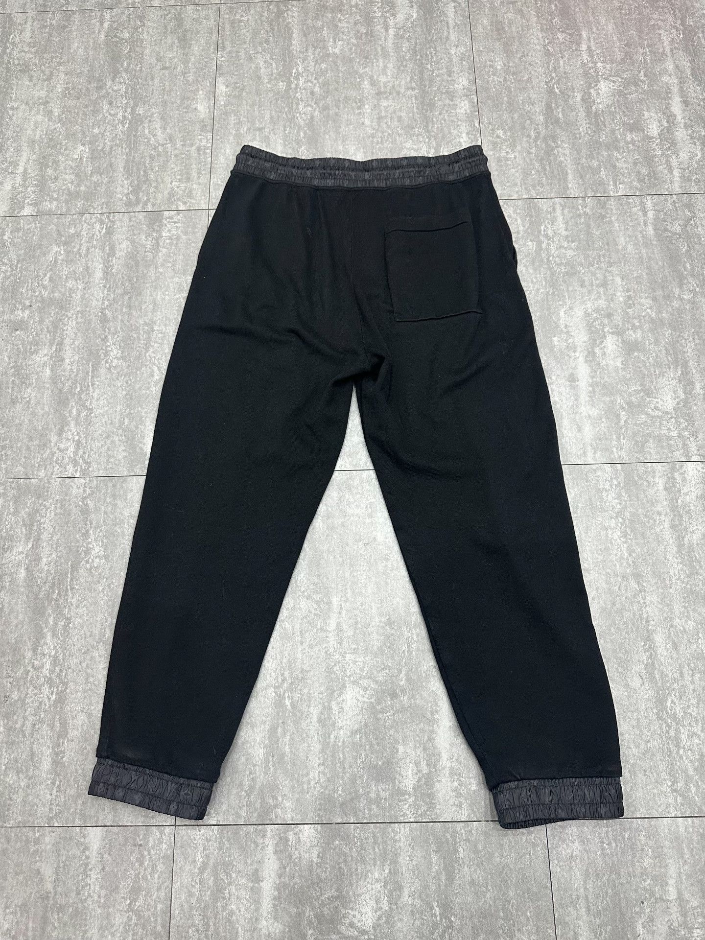 Louis Vuitton Louis Vuitton Casual Cotton Black Casual Pants 36 Men Size US 36 / EU 52 - 2 Thumbnail