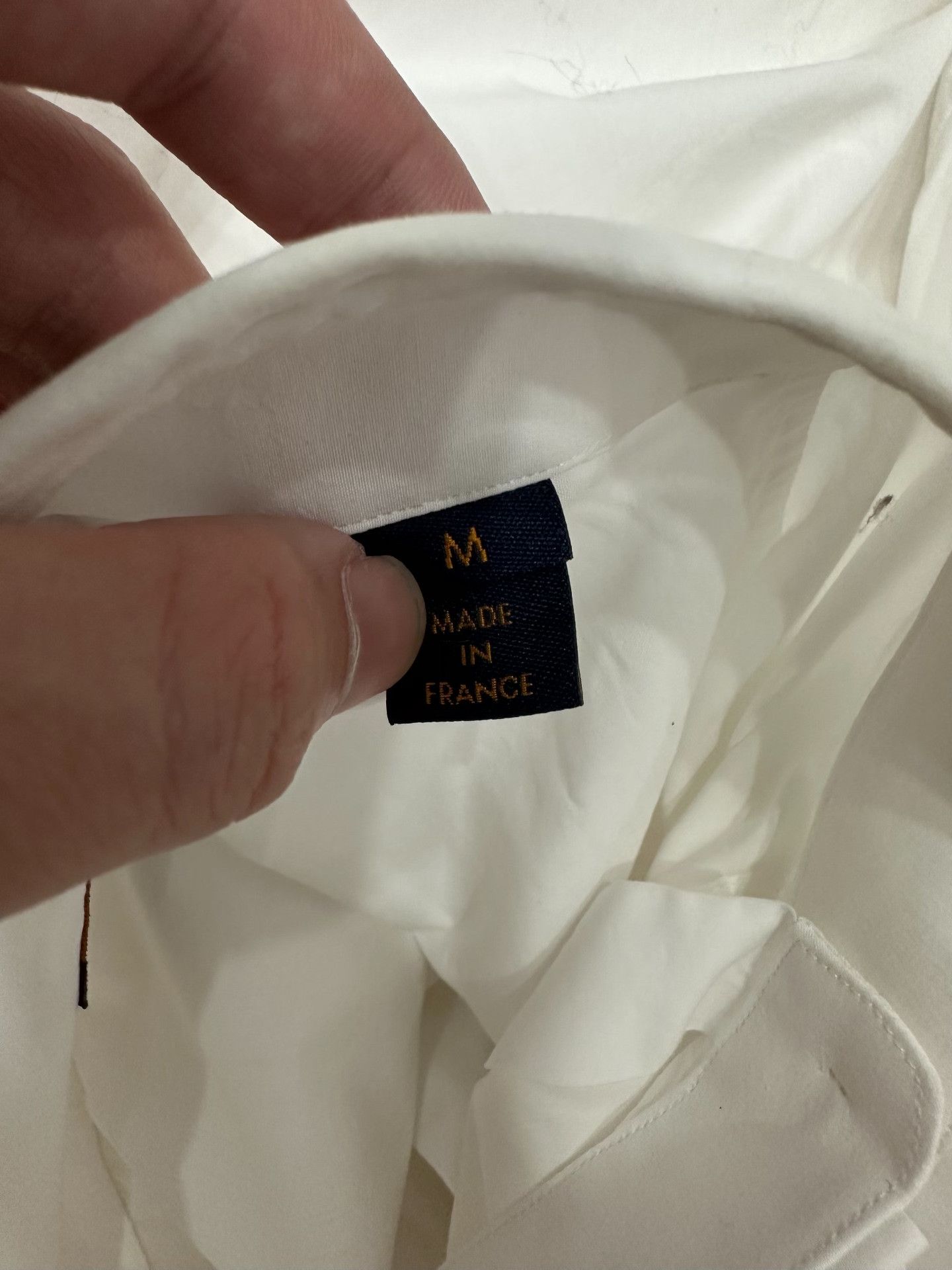 Louis Vuitton Louis Vuitton Embroidered White Shirt m Men Size US M / EU 48-50 / 2 - 5 Thumbnail