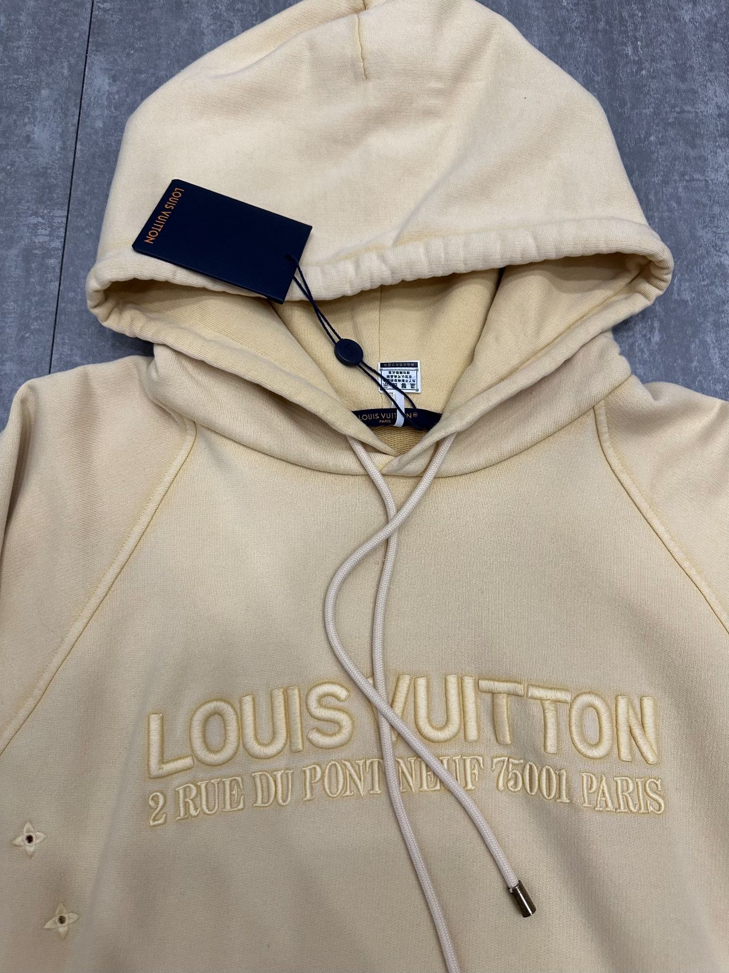 Louis Vuitton Louis Vuitton Yellow Hoodie m Men Size US M / EU 48-50 / 2 - 3 Thumbnail