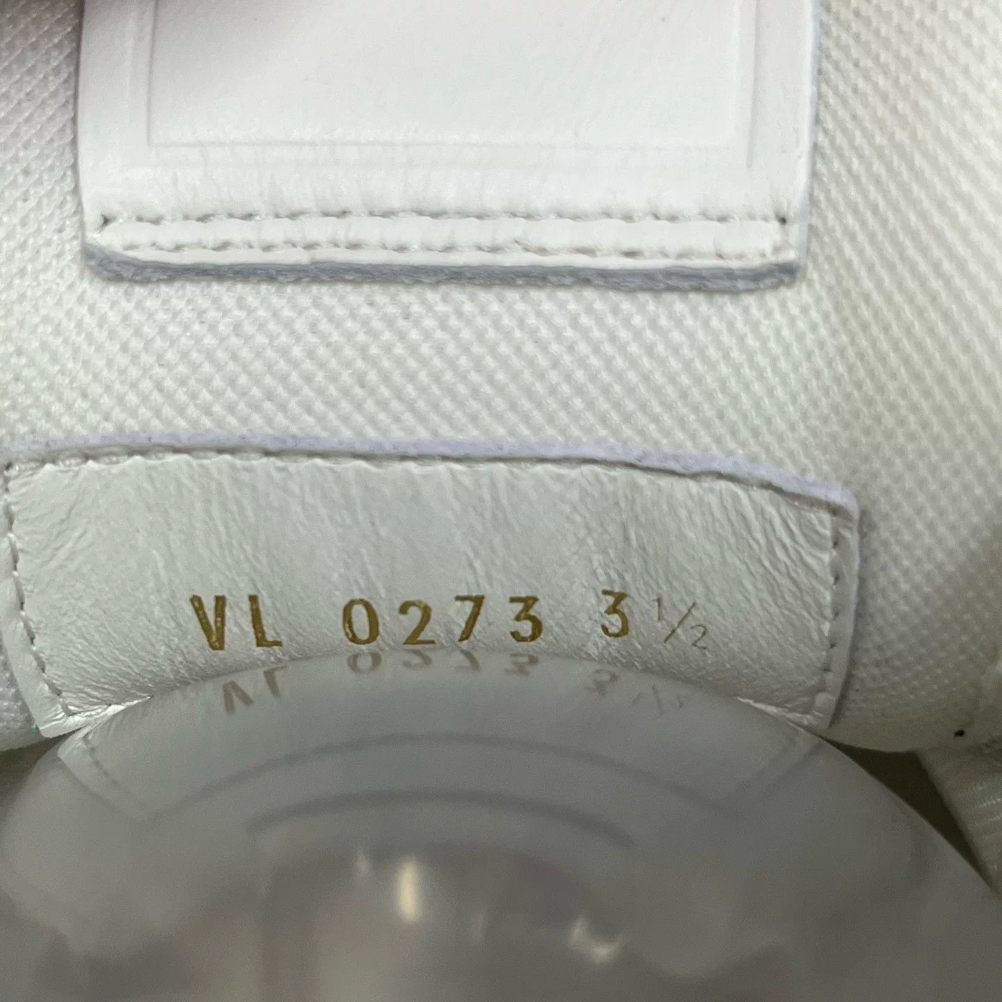 Louis Vuitton Louis Vuitton White Green Low-Top Sneakers Size US 5.5 / IT 35.5 - 6 Thumbnail
