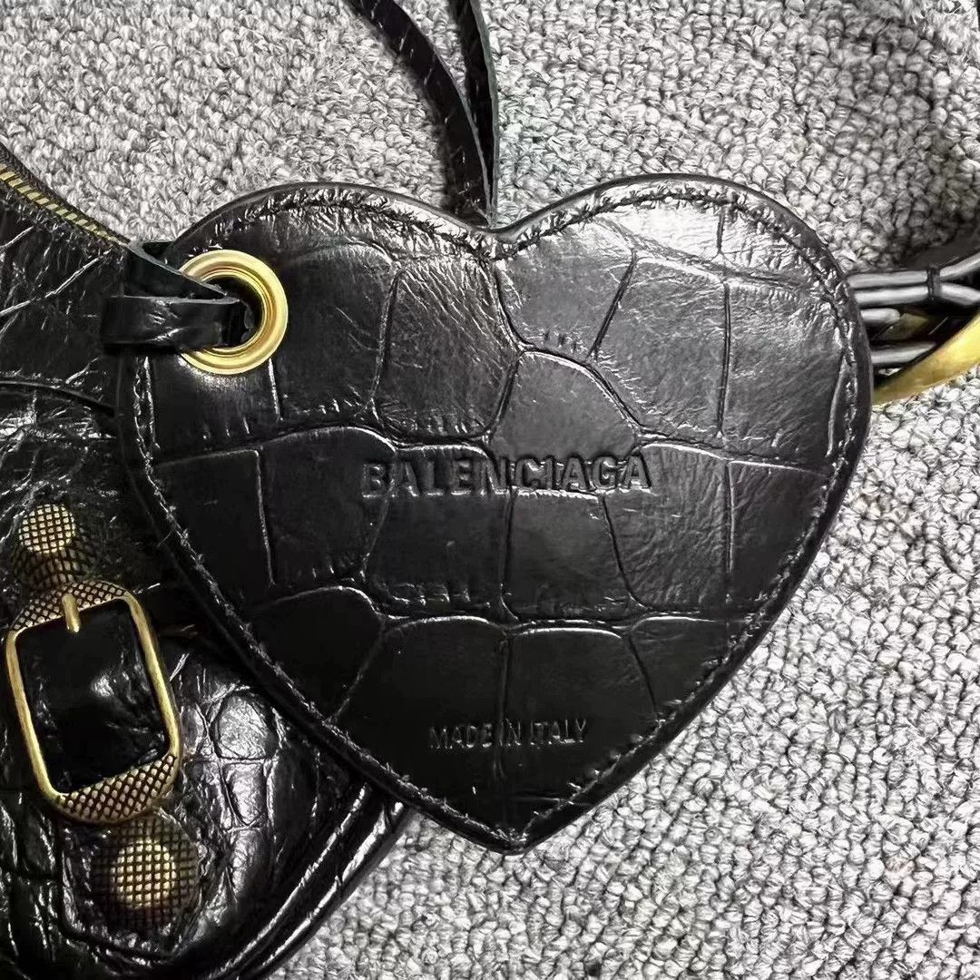 Balenciaga Balenciaga Black Gold Studded Motorcycle Bag Size ONE SIZE - 4 Thumbnail