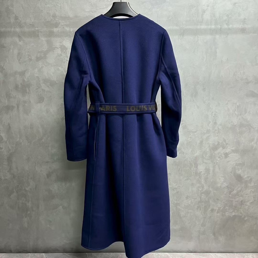 Louis Vuitton Louis Vuitton Blue Logo Hooded Wool Coat Size M / US 6-8 / IT 42-44 - 2 Thumbnail