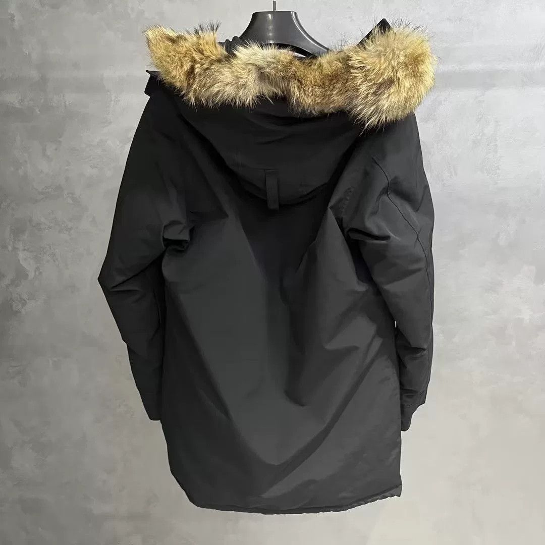 Canada Goose Canada Goose Black Ski Parka w/ Removable Fur Size US S / EU 44-46 / 1 - 2 Thumbnail