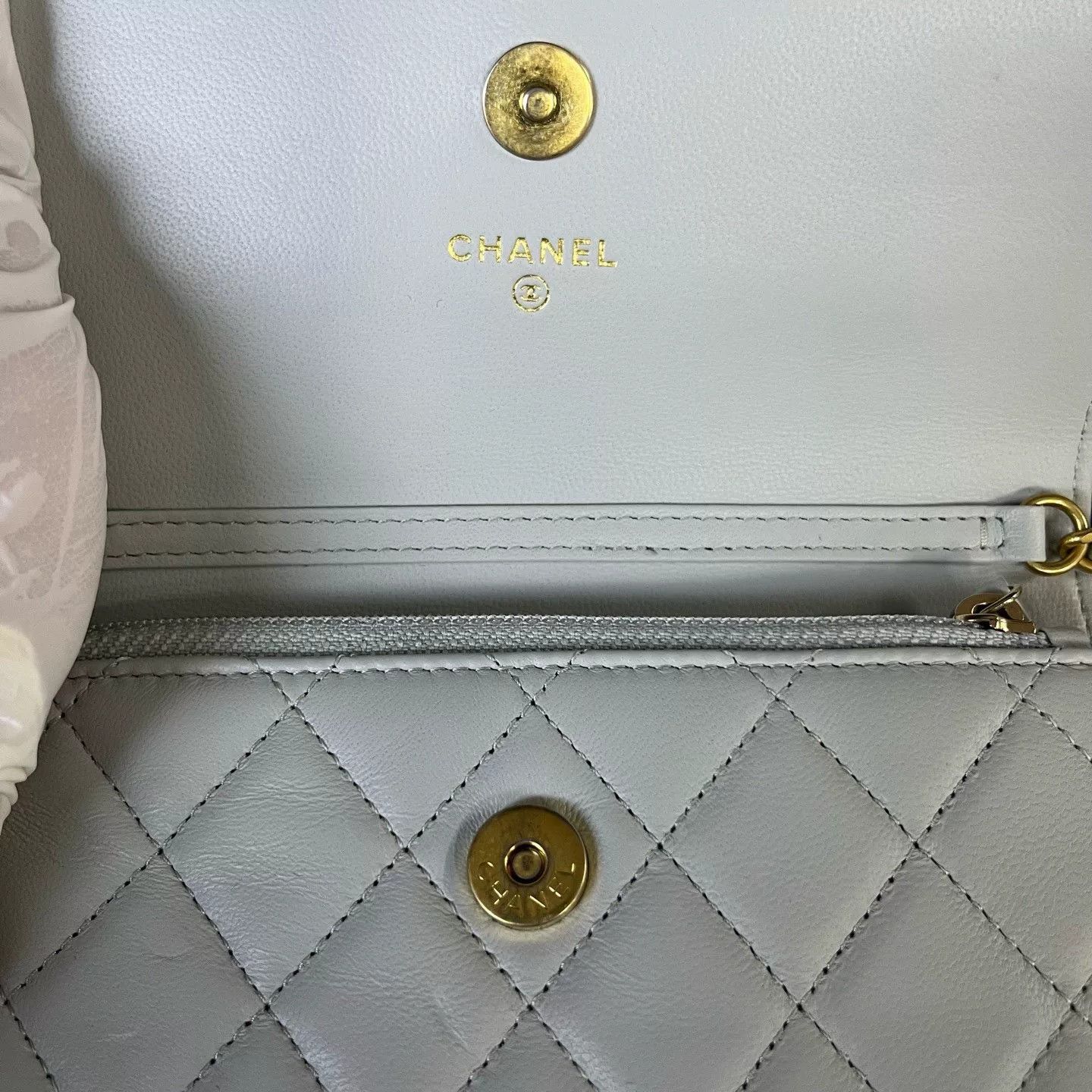 Chanel Chanel Quilted Flap Chain Bag Gold Clasp Size ONE SIZE - 5 Thumbnail