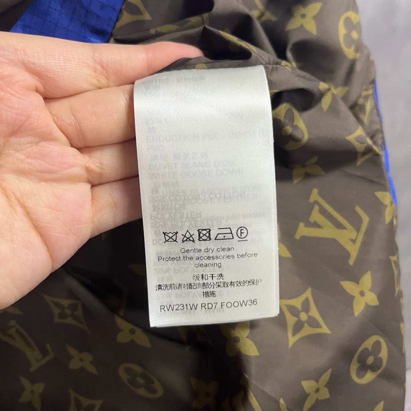 Louis Vuitton Louis Vuitton Blue Stand Collar Down Jacket Size XS / US 0-2 / IT 36-38 - 3 Thumbnail