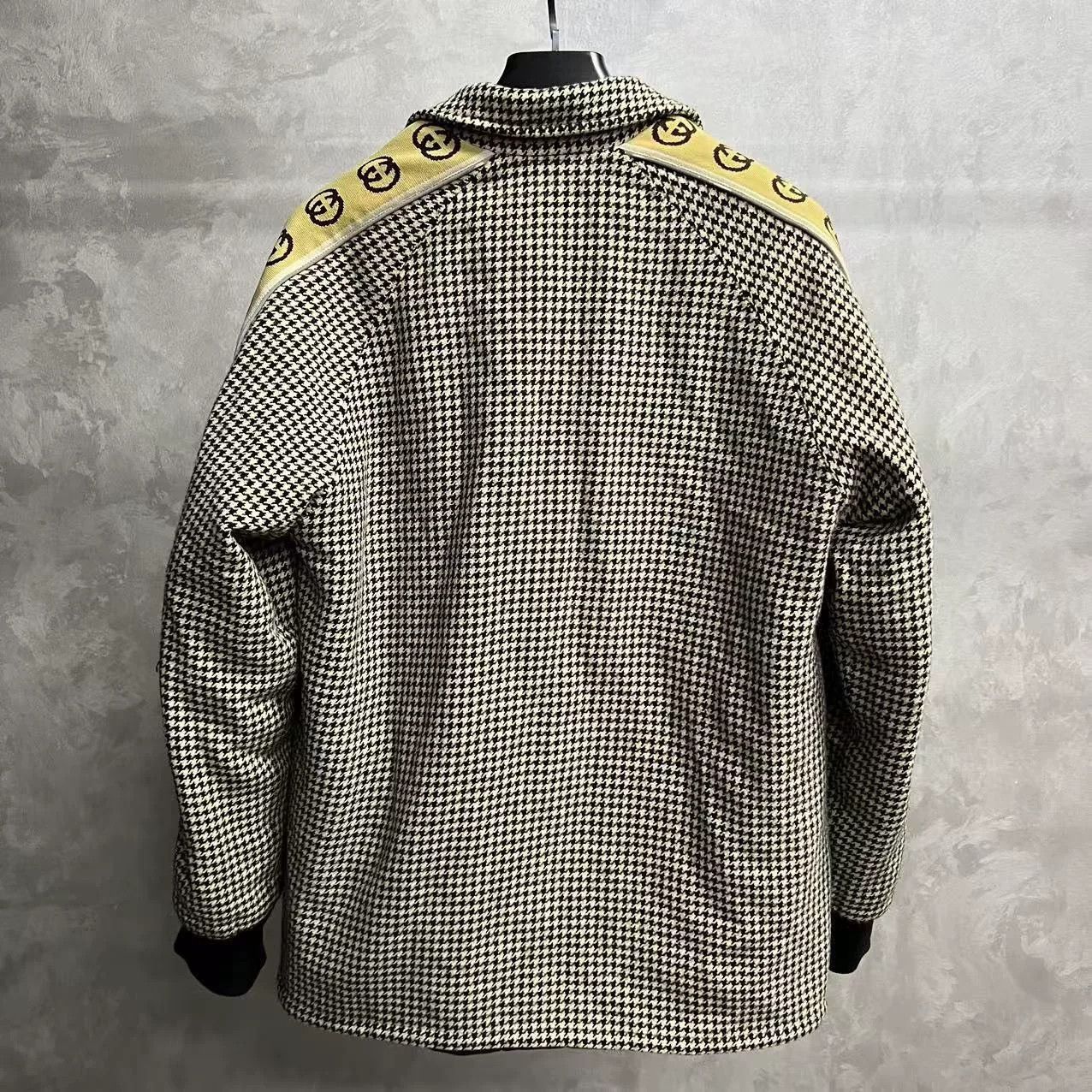 Gucci Gucci Beige Houndstooth Letter Print Jacket Size US S / EU 44-46 / 1 - 4 Thumbnail