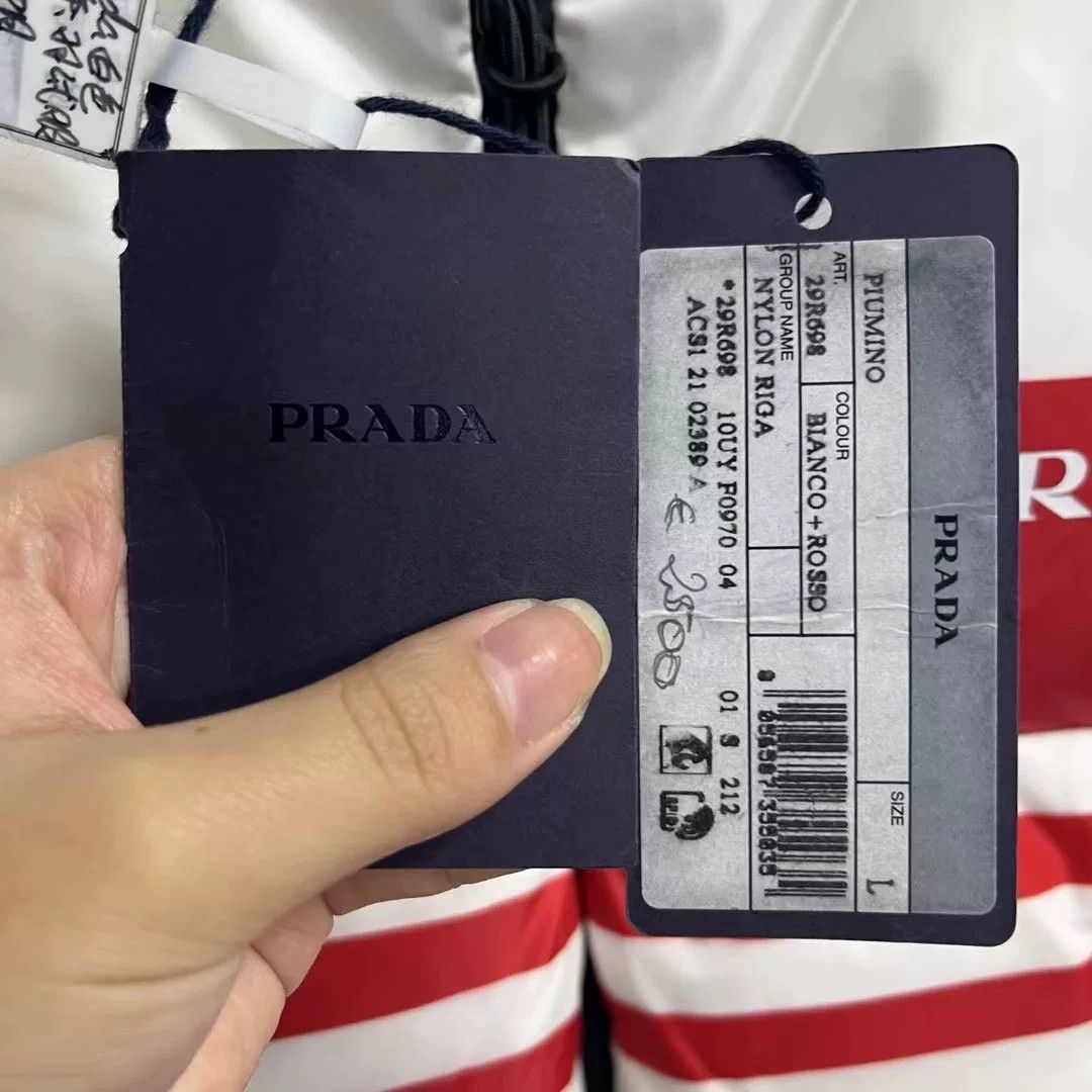 Prada Prada White Hooded Down Jacket Size US L / EU 52-54 / 3 - 5 Thumbnail