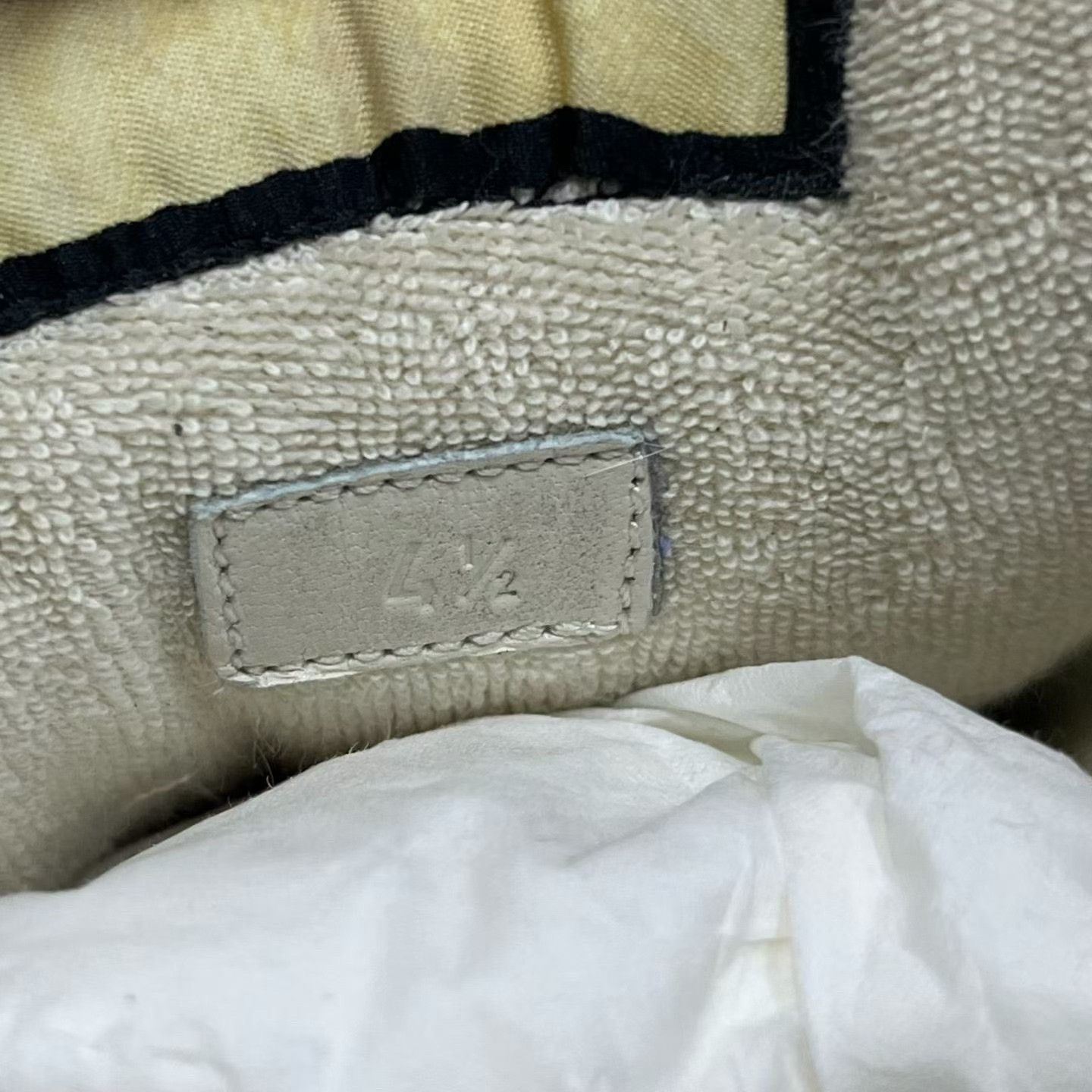Gucci Gucci White Blue Dirty GG Sneakers Size US 4.5 / IT 34.5 - 5 Thumbnail