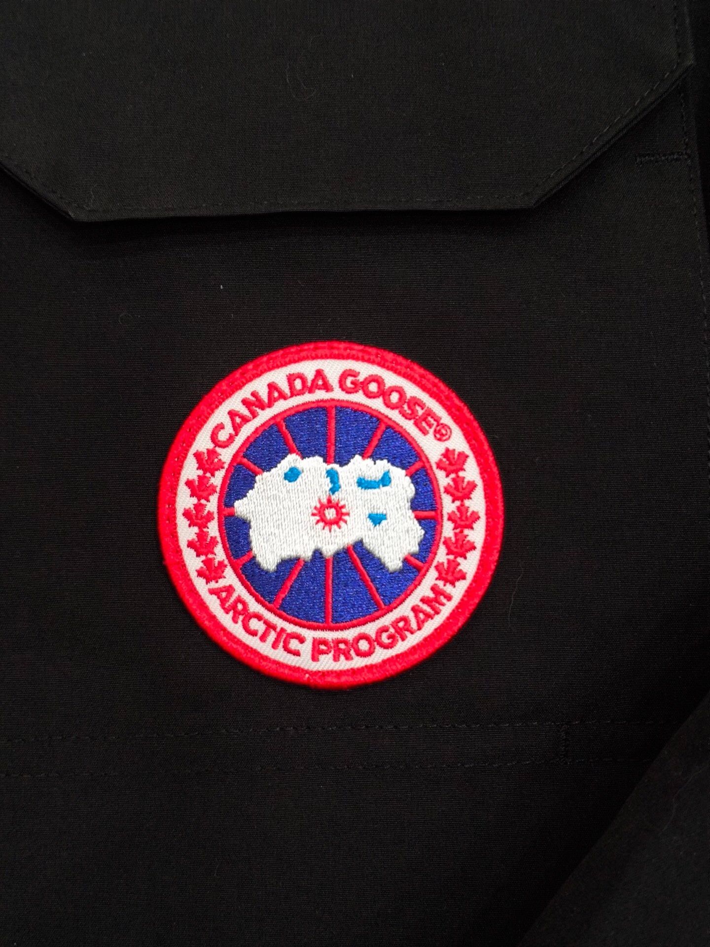Canada Goose Canada Goose Black Jacket S Women Size S / US 4 / IT 40 - 3 Thumbnail
