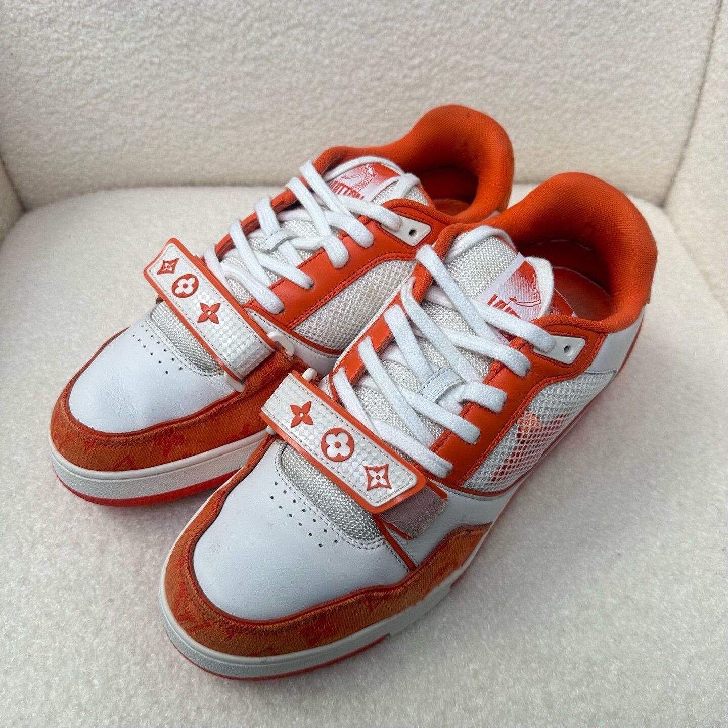 Louis Vuitton Louis Vuitton Training White Lowtop Sneakers 8.5 Men Size US 8.5 / EU 41-42 - 2 Thumbnail