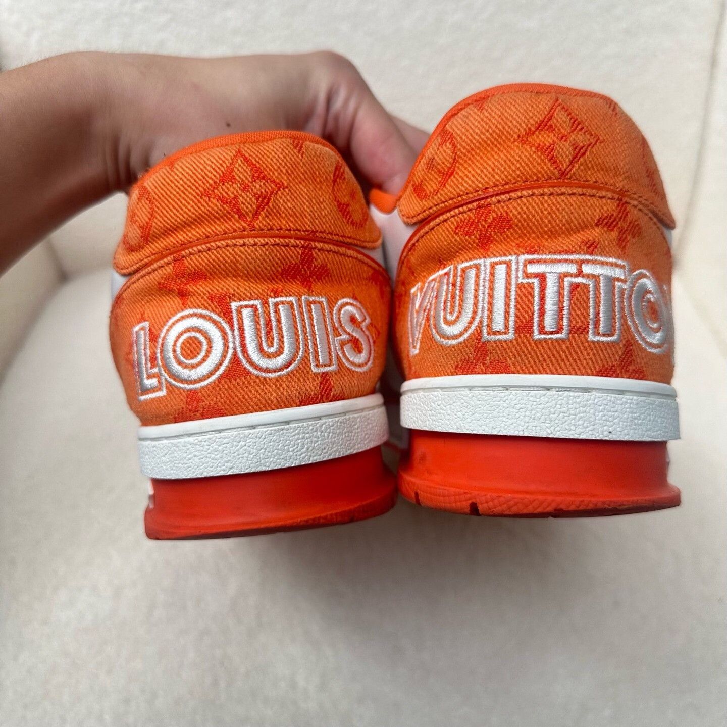 Louis Vuitton Louis Vuitton Training White Lowtop Sneakers 8.5 Men Size US 8.5 / EU 41-42 - 7 Thumbnail