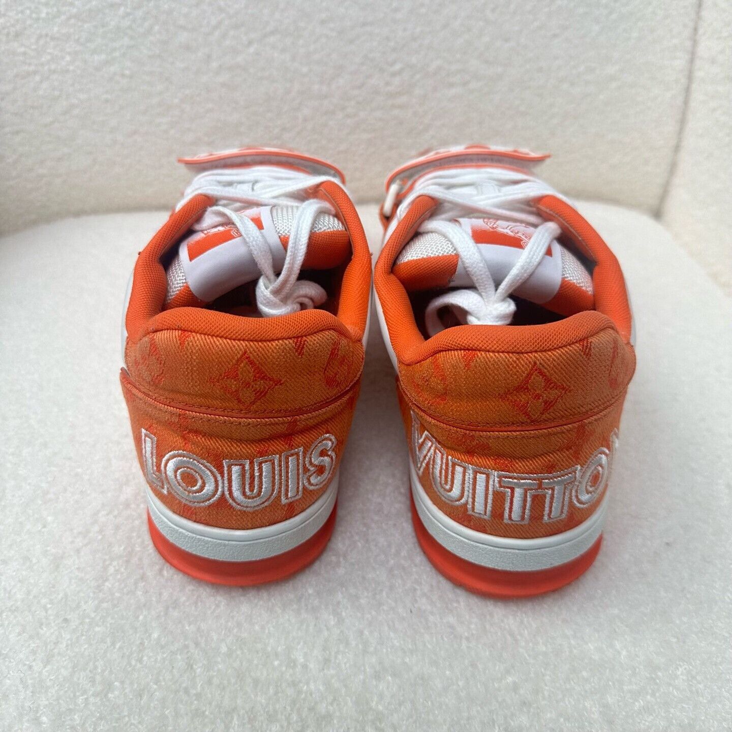 Louis Vuitton Louis Vuitton Training White Lowtop Sneakers 8.5 Men Size US 8.5 / EU 41-42 - 4 Thumbnail