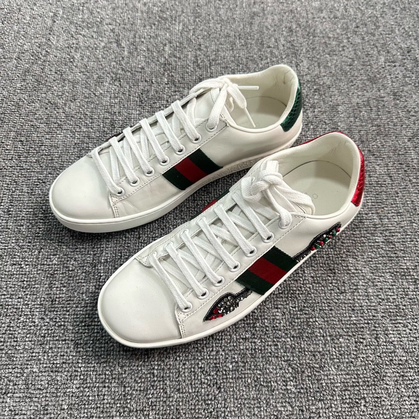 Gucci Gucci White Lowtop Sneakers us_6-5 Women Size US 6.5 / IT 36.5 - 3 Thumbnail