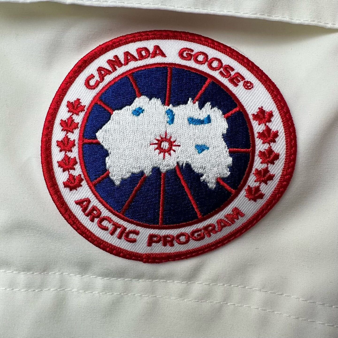 Canada Goose Canada Goose Down Heavy Coat xs Men Size US XS / EU 42 / 0 - 3 Thumbnail