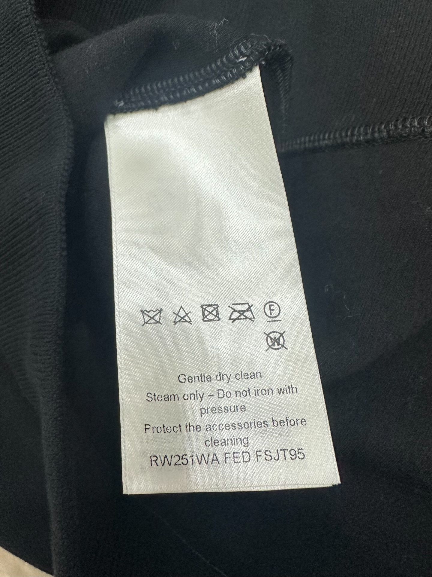 Louis Vuitton Louis Vuitton Retro Black Hoodie XS Women Size XS / US 0-2 / IT 36-38 - 6 Thumbnail