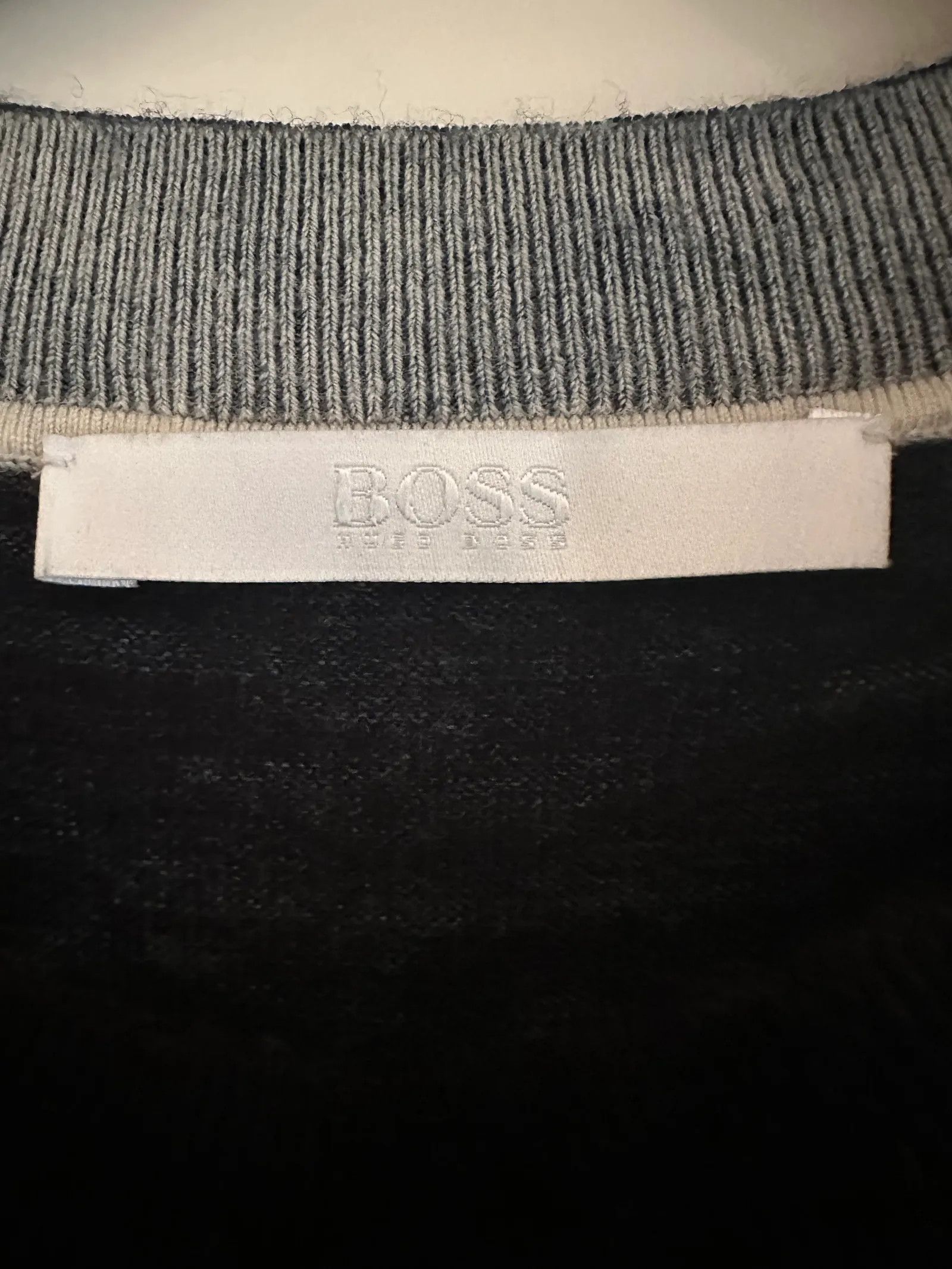 Hugo Boss Hugo Boss Sweater Size XS / US 0-2 / IT 36-38 - 2 Thumbnail