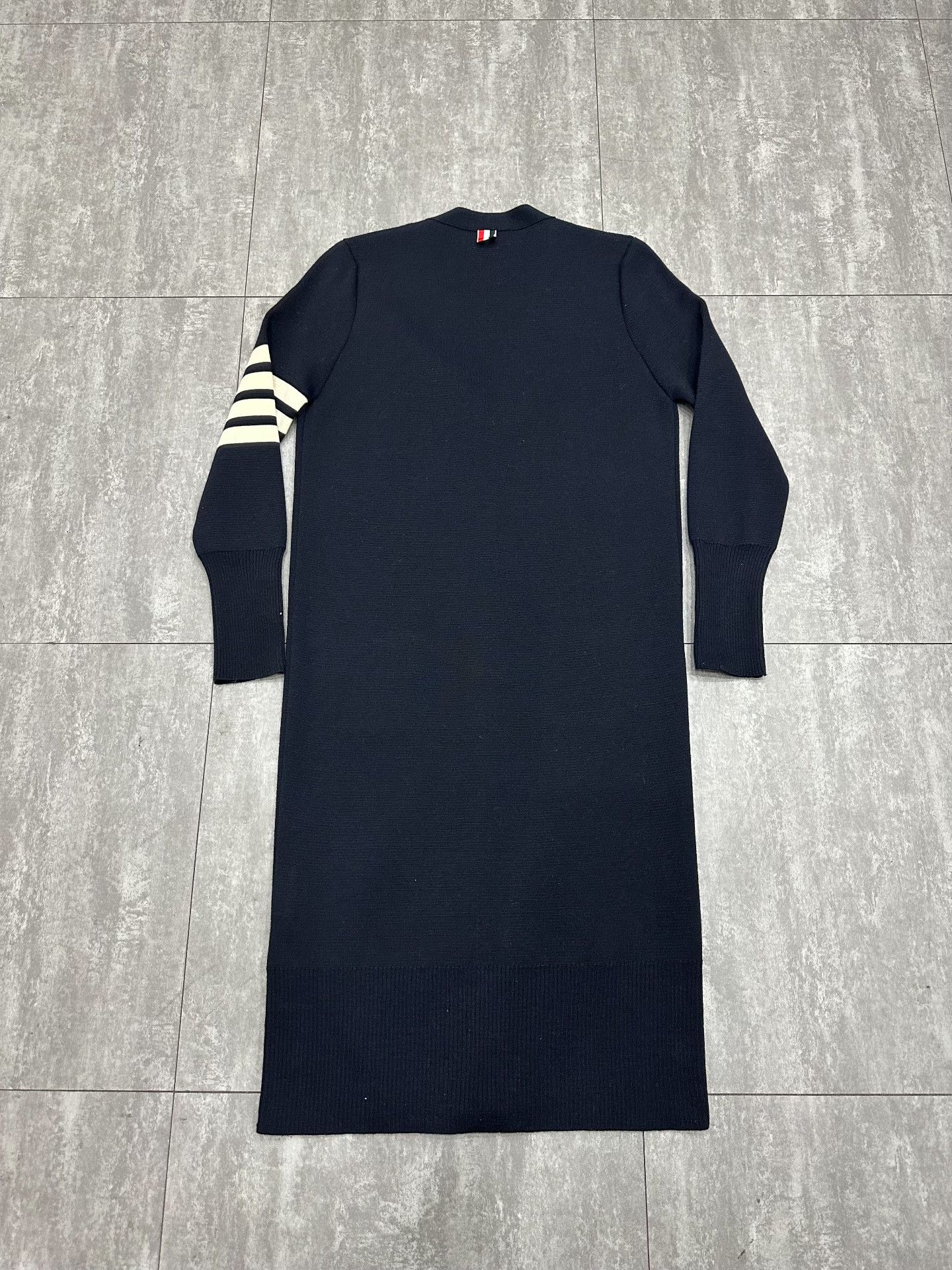 Thom Browne Thom Browne Wool Long Brown Sweater XS Women Size XS / US 0-2 / IT 36-38 - 2 Thumbnail