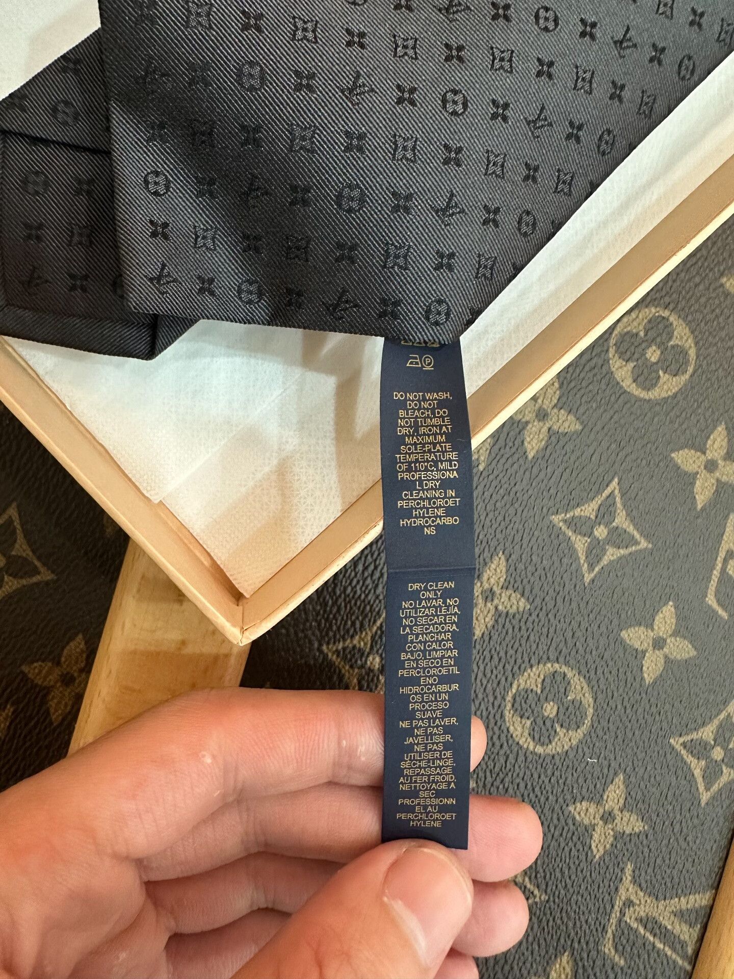 Louis Vuitton Louis Vuitton Retro Black Tie one size Men Size ONE SIZE - 6 Thumbnail