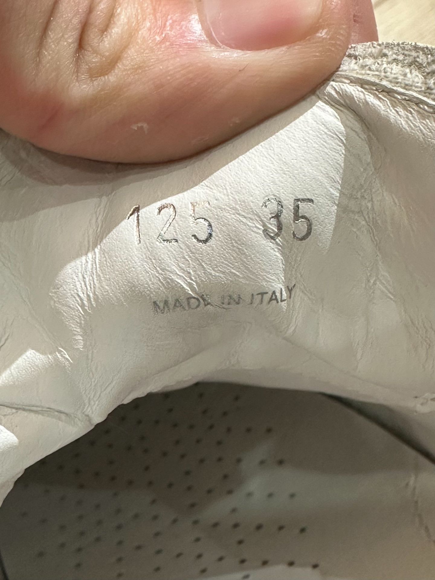 Prada Prada White Lowtop Sneakers us_5 Women Size US 5 / IT 35 - 7 Thumbnail