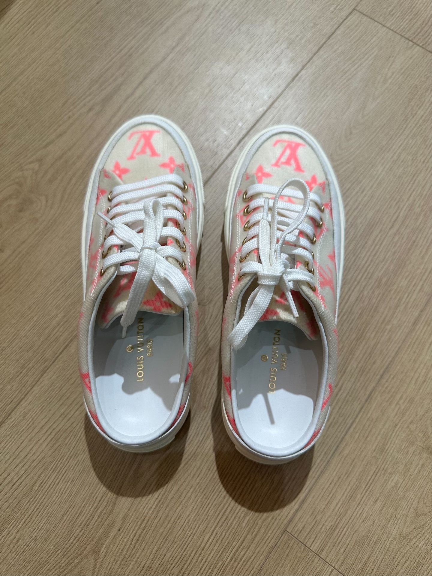 Louis Vuitton Louis Vuitton Pink Sandals us_4 Women Size US 4 / IT 34 - 2 Thumbnail